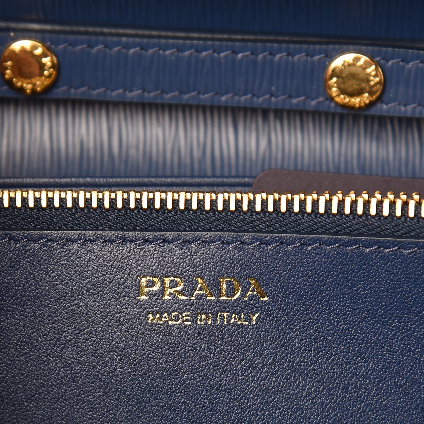 Vitello Move Chain Wallet Bleuette