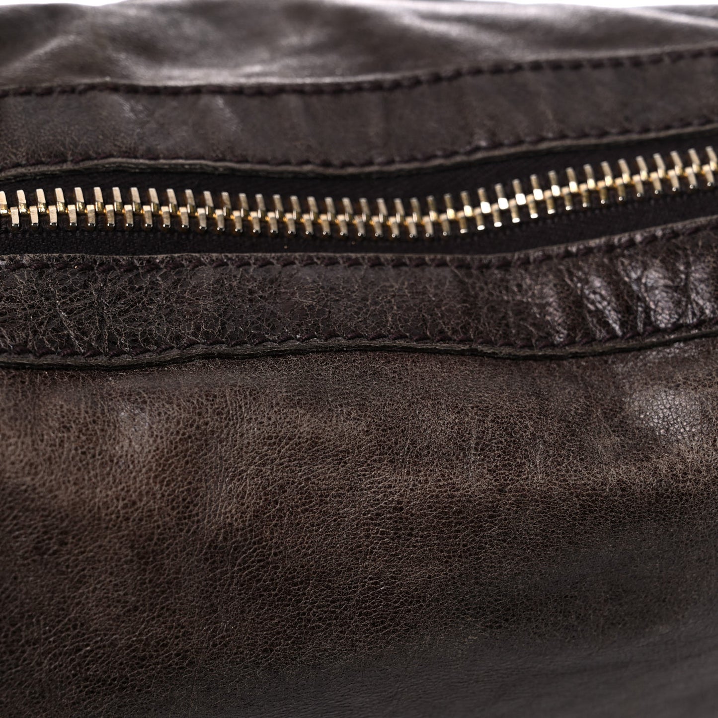 Agneau Giant 21 Gold Hardware Day Hobo Charbon