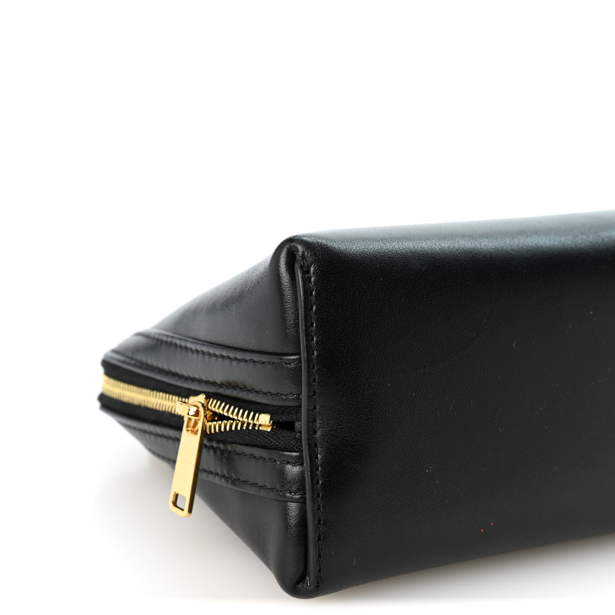 Smooth Calfskin Cuir Triomphe Clutch on Chain Black