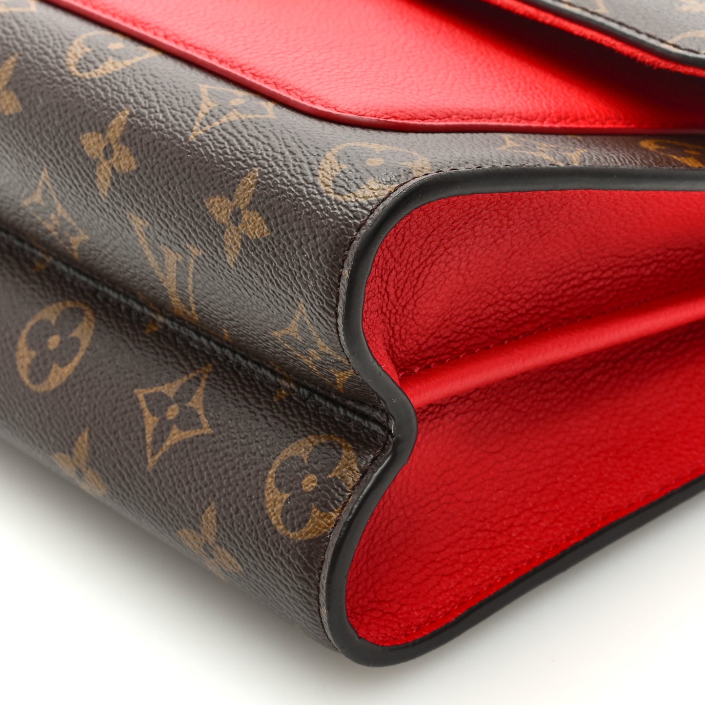 Monogram Victoire Cherry