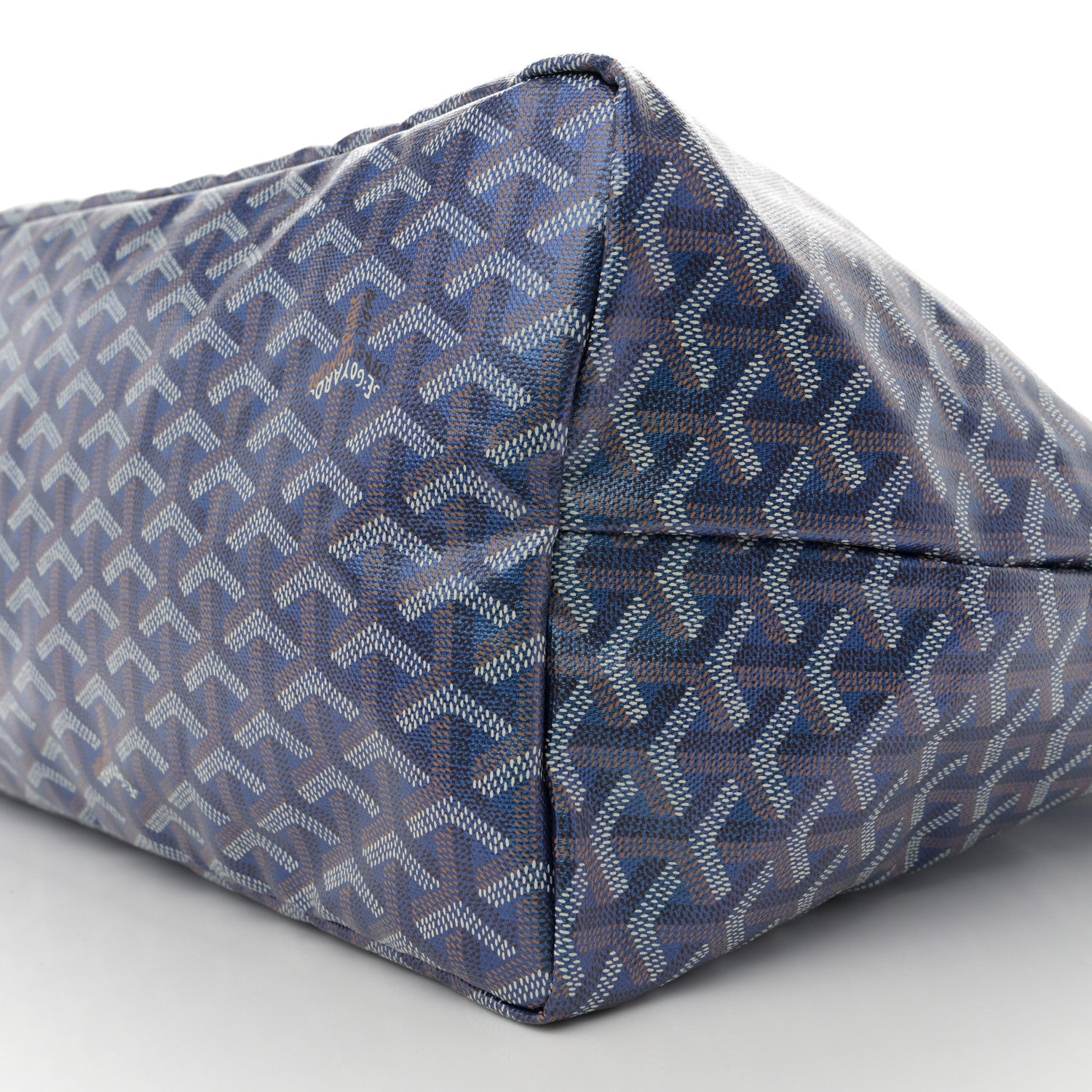 Goyard Iridescent Goyardine Saint Louis GM Pearly Blue 11 of 11