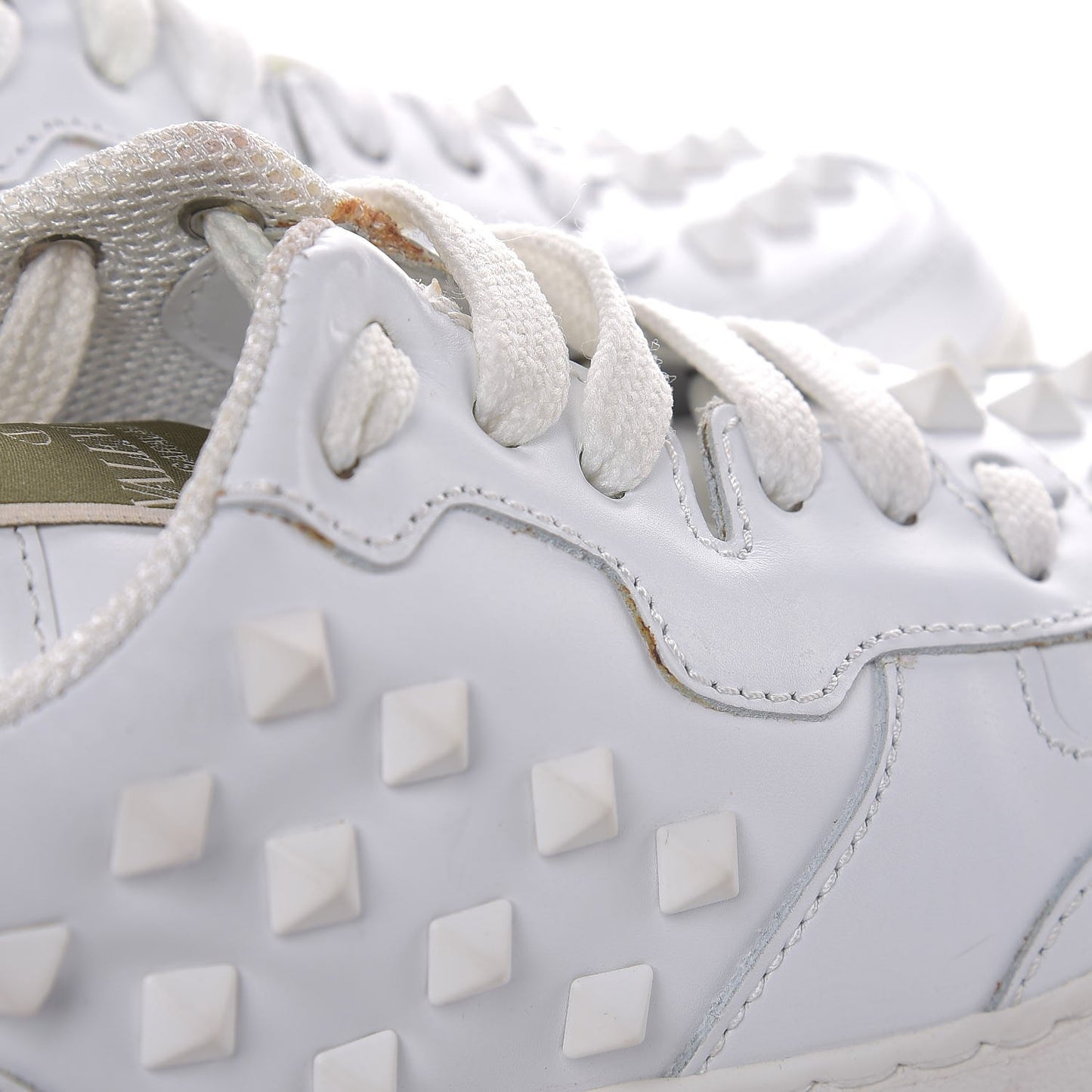 Calfskin Rockstud Sneakers 38 White