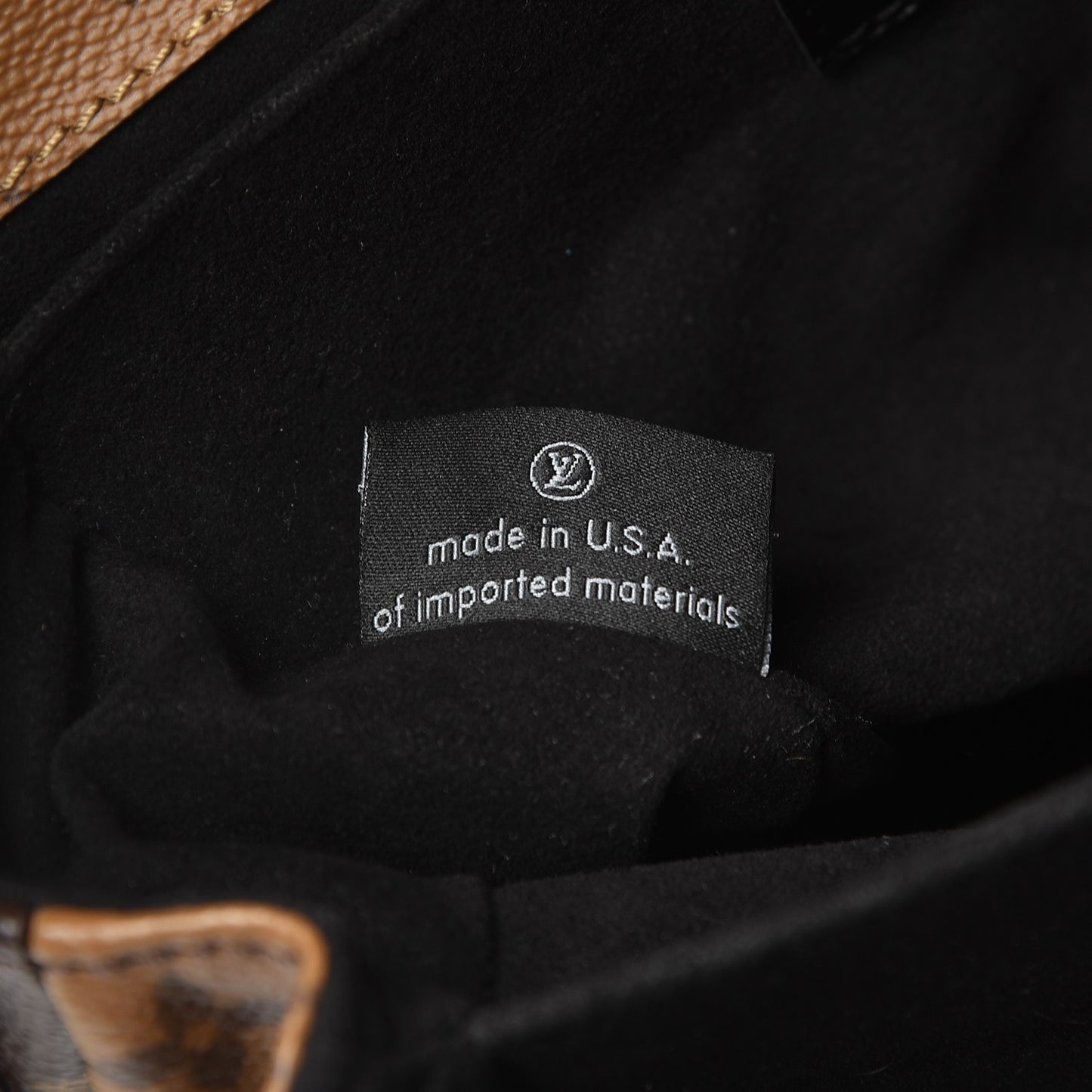 Reverse Monogram Pochette Metis
