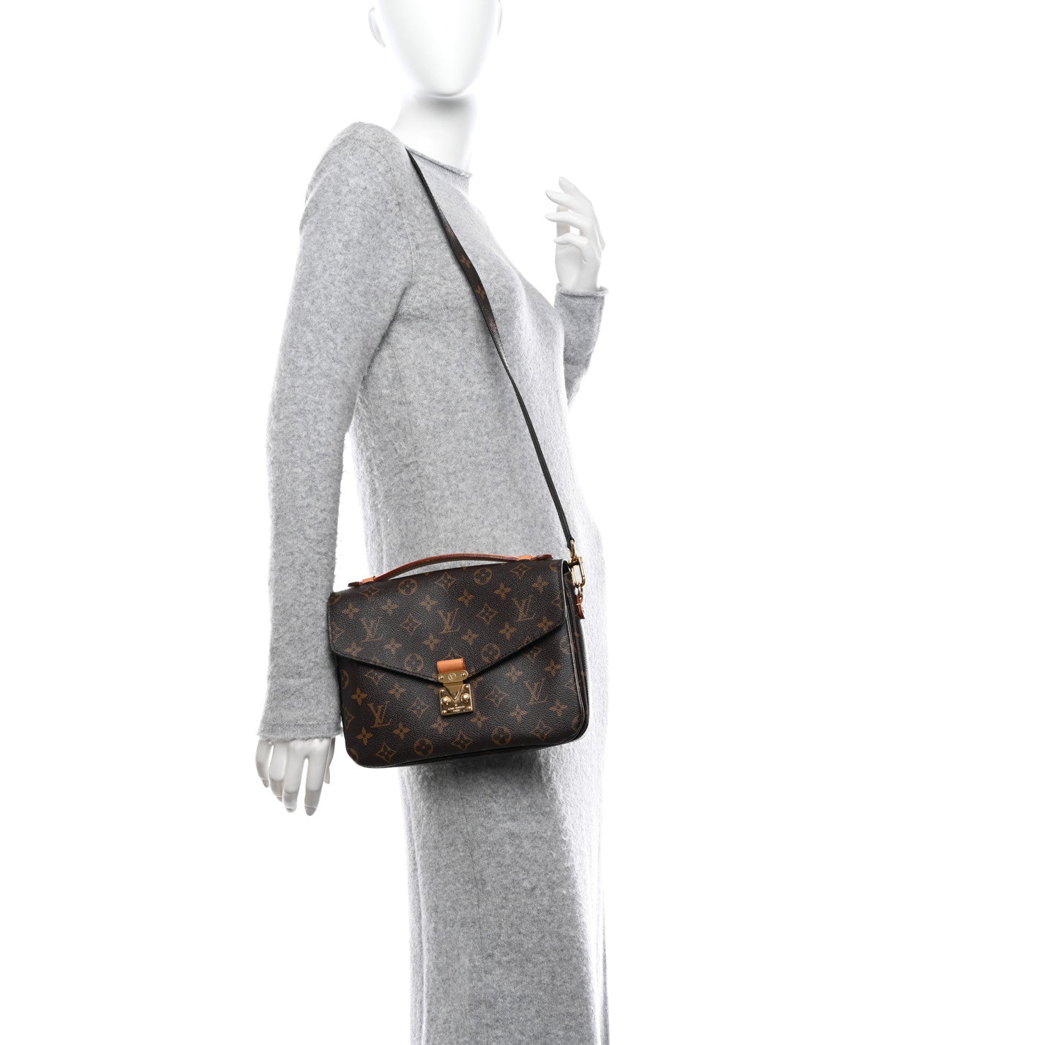 Louis Vuitton Monogram Pochette Metis 2 of 10