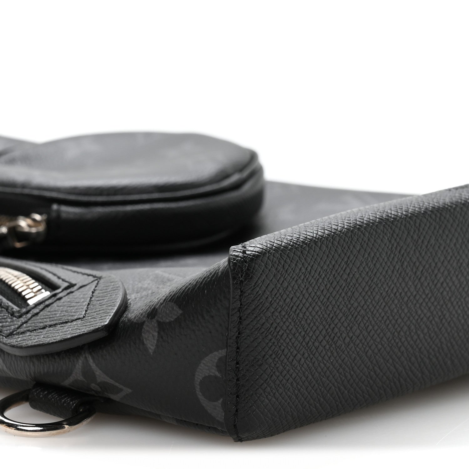Louis Vuitton Taigarama Duo Slingbag Black 8 of 9