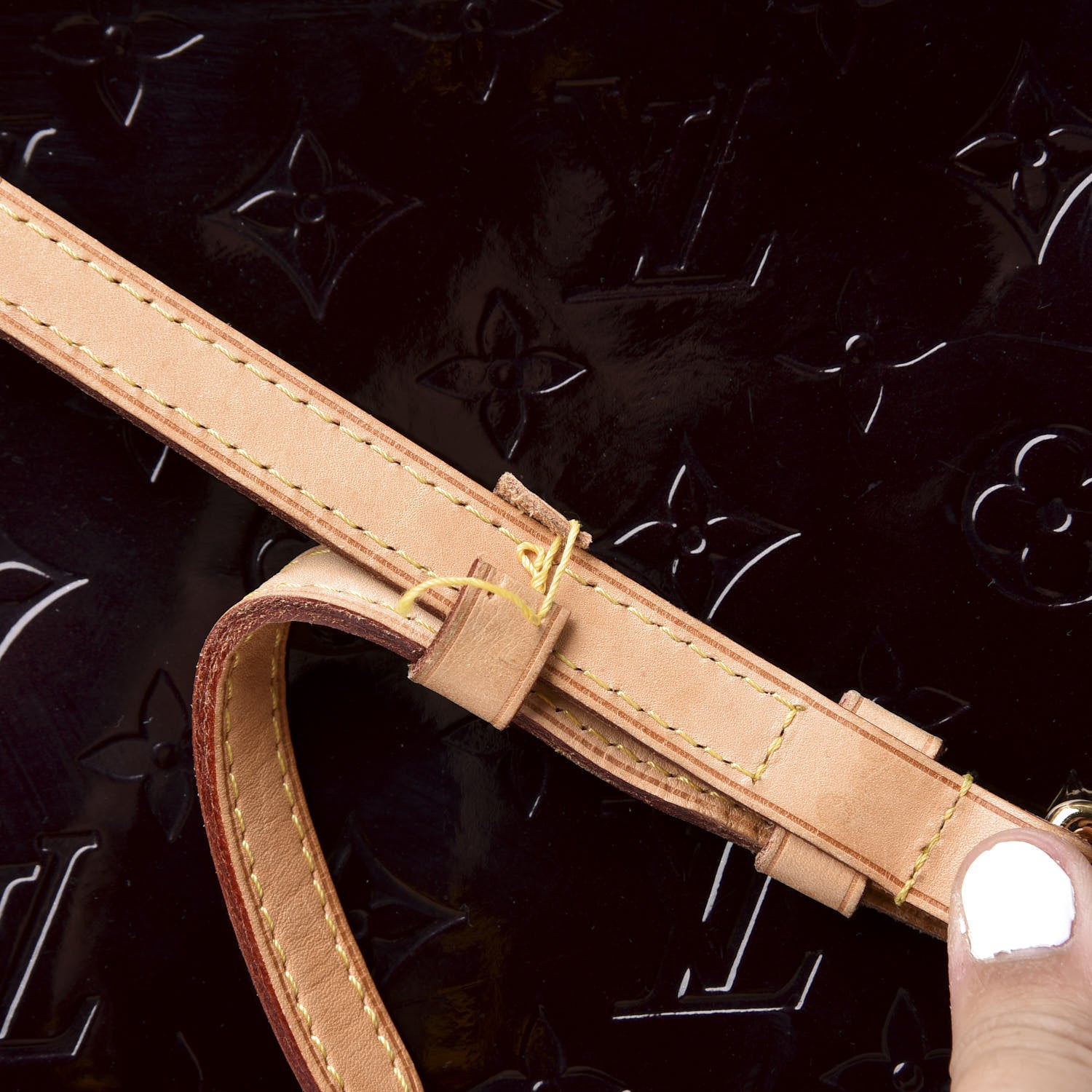 Louis Vuitton Vernis Brea MM Amarante 10 of 11