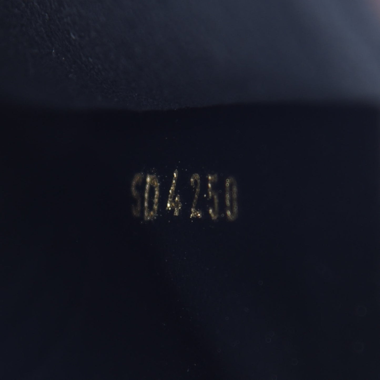 Reverse Monogram Giant Double Zip Pochette