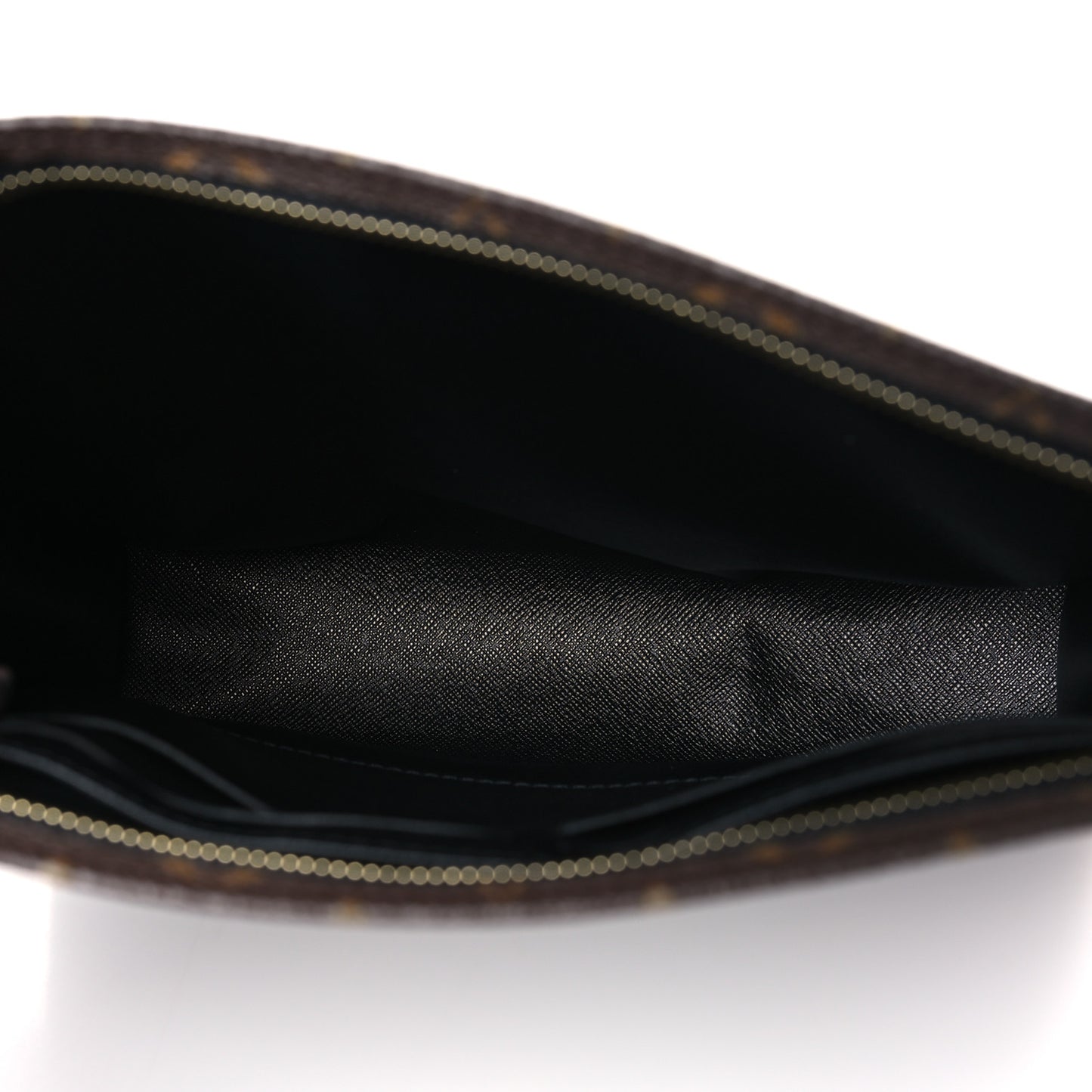 Monogram Poche Toilette NM