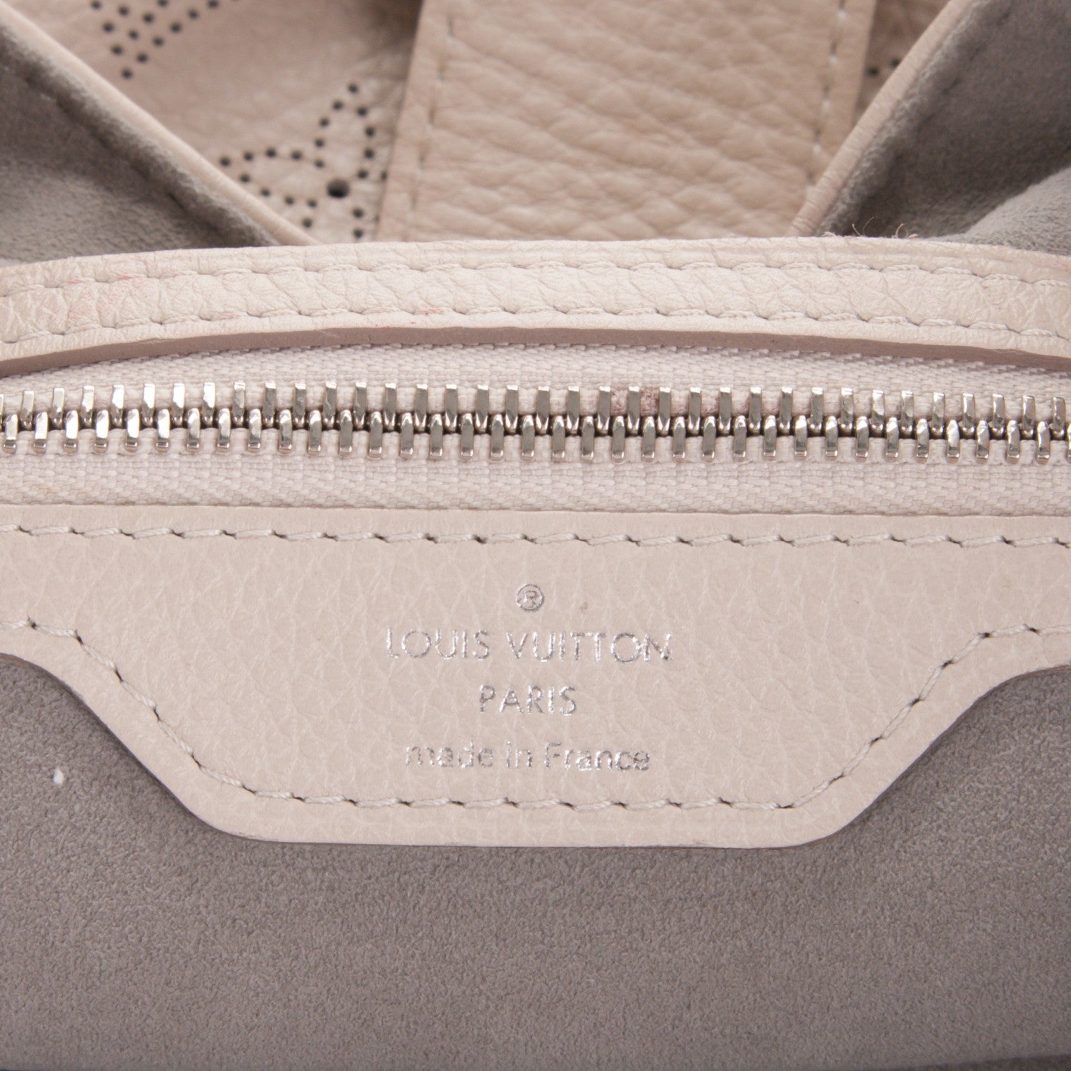 Louis Vuitton Mahina L Ivory 6 of 9