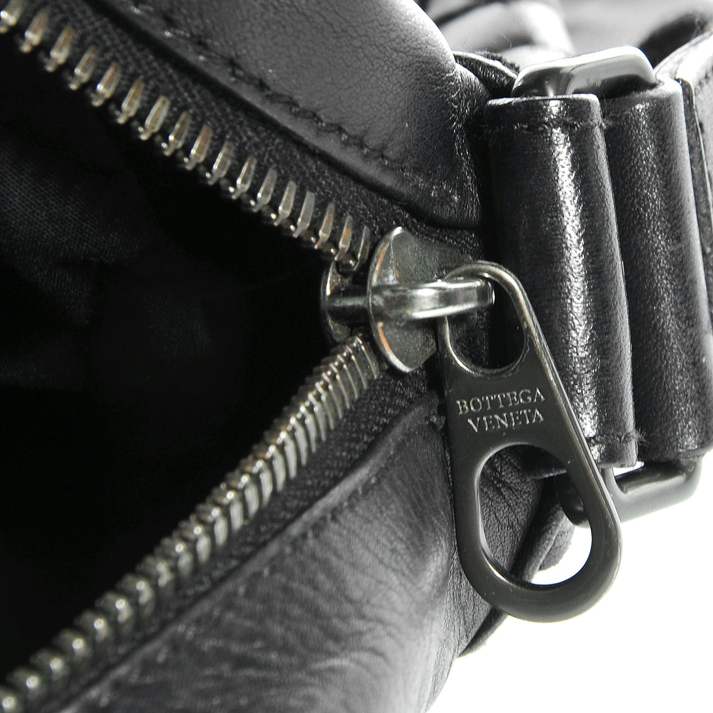 Nappa Intrecciato Messenger Bag Nero