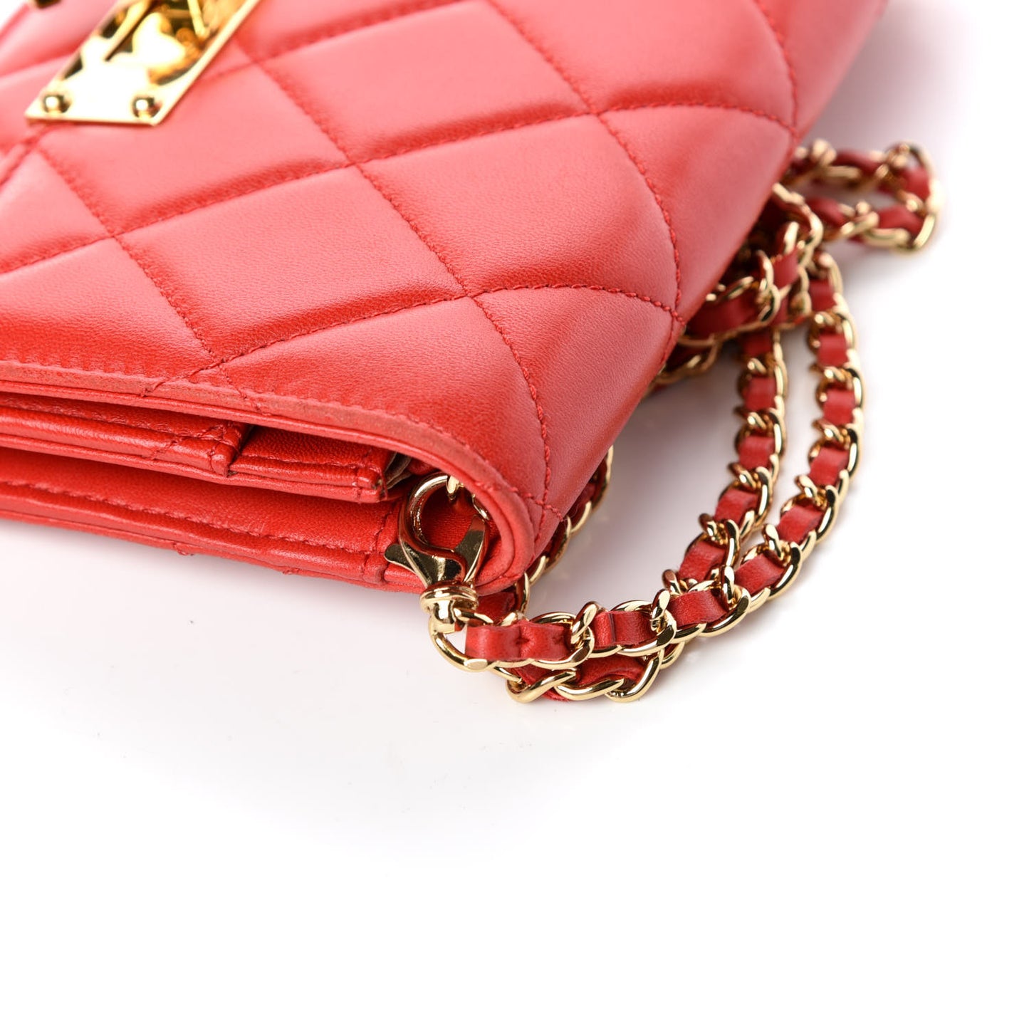 Lambskin Quilted Golden Class Wallet on Chain WOC Red
