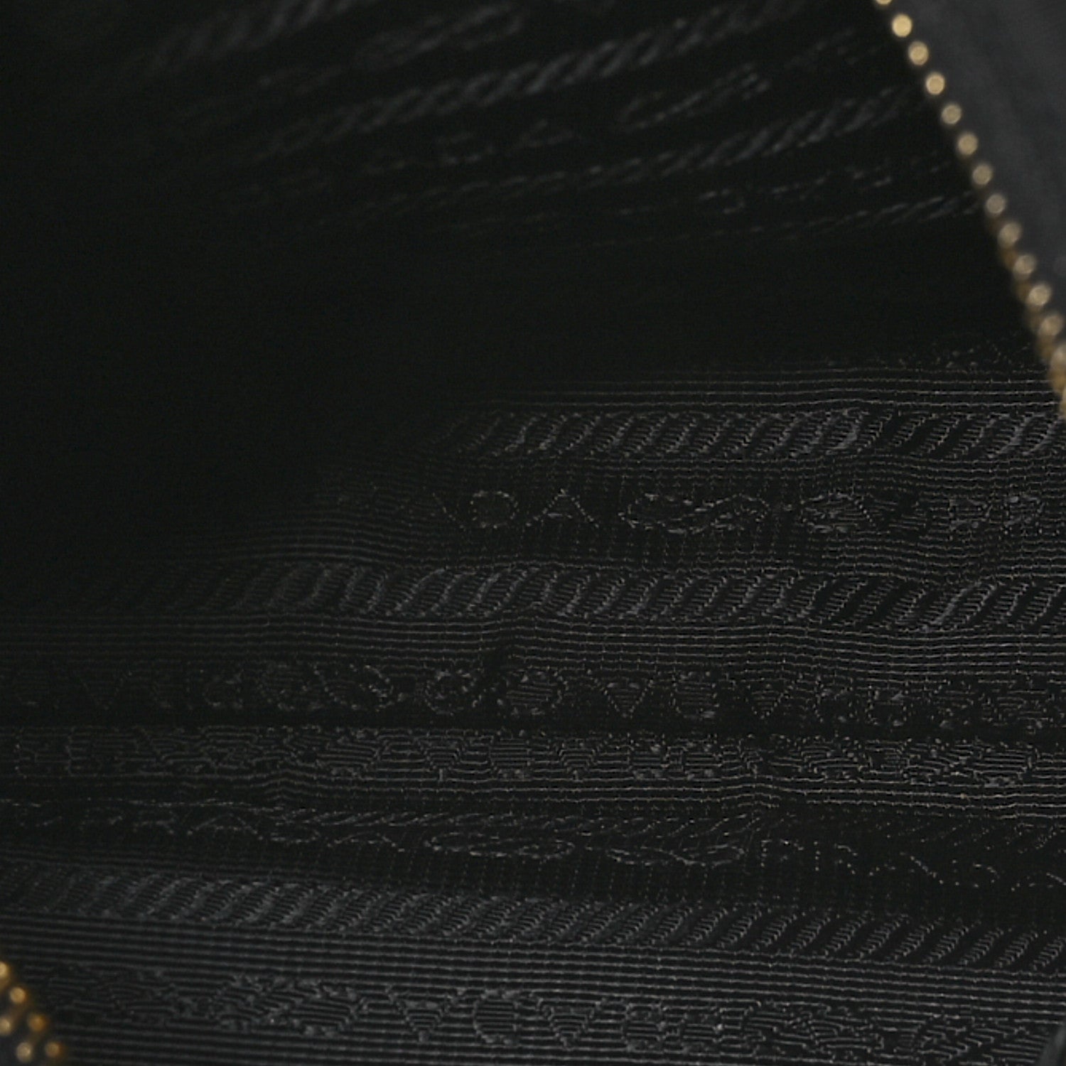Prada Nylon Re-Edition 2005 Shoulder Bag Black 5 of 13