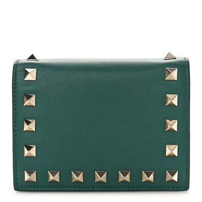Valentino Garavani Calfskin Rockstud Bi-Fold Card Holder Green 1 of 8