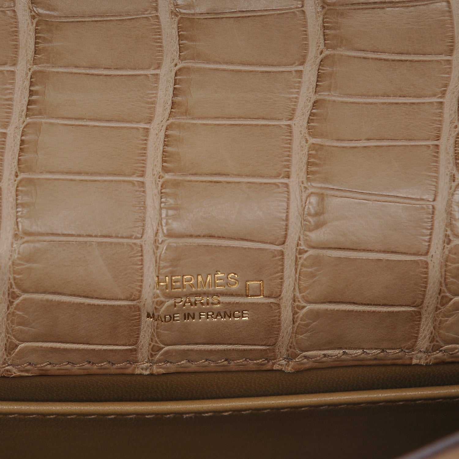 Hermes Matte Alligator Kelly Pochette Poussiere 17 of 23