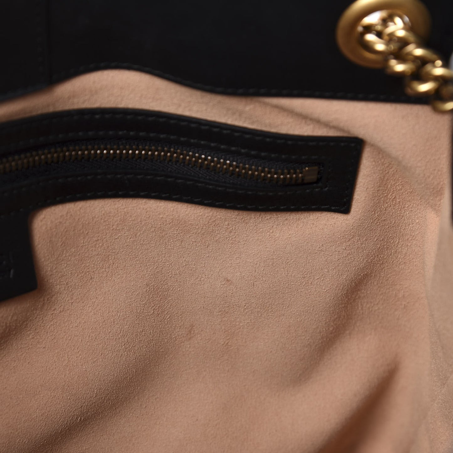 Calfskin Matelasse Medium GG Marmont Shoulder Tote Bag Black