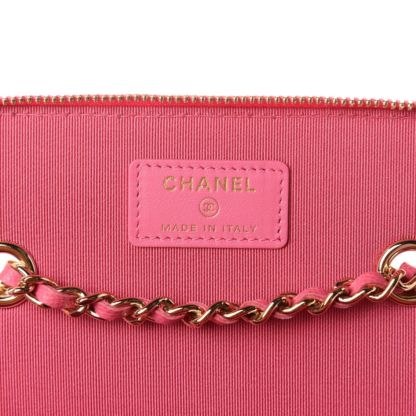 Caviar Quilted Small Vanity Case With Chain Pink