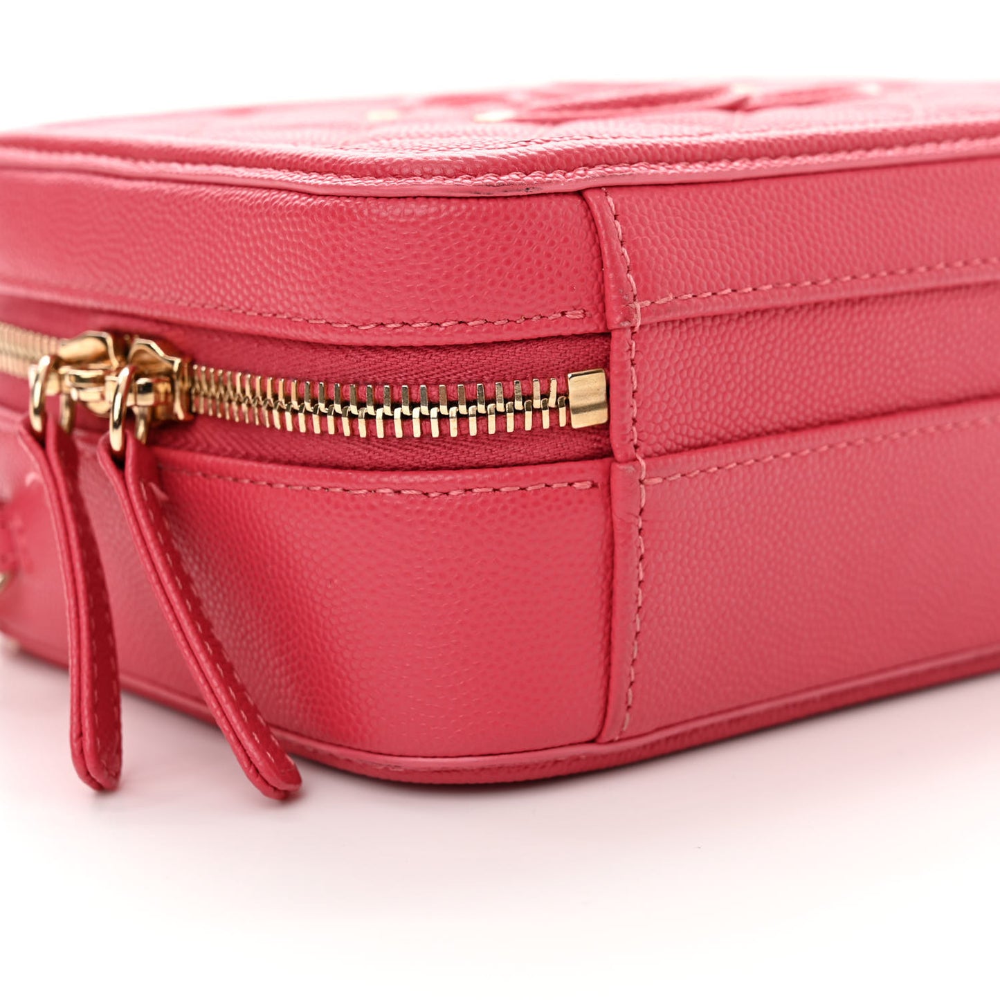 Caviar Quilted Small CC Filigree Vanity Case Rose