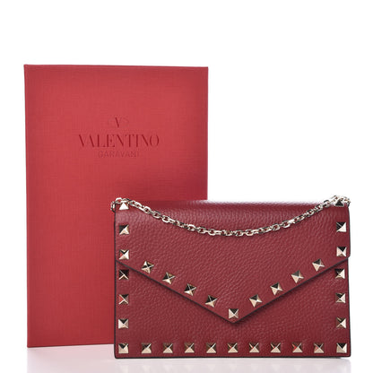 Valentino Garavani Pebbled Calfskin Rockstud Envelope Wallet on Chain Rubino 8 of 8
