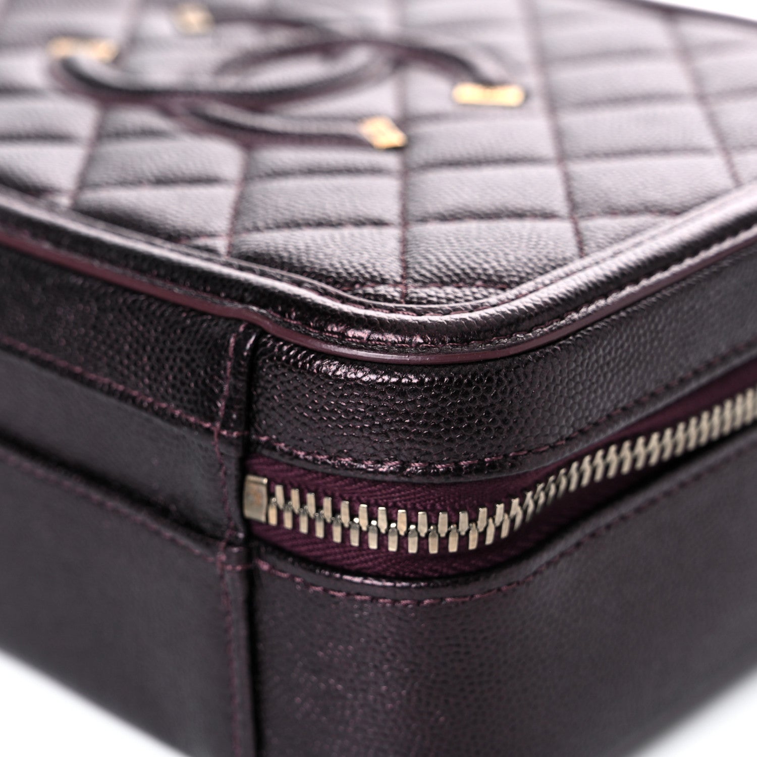 Chanel Iridescent Caviar Quilted Medium CC Filigree Vanity Case Burgundy 9 of 15