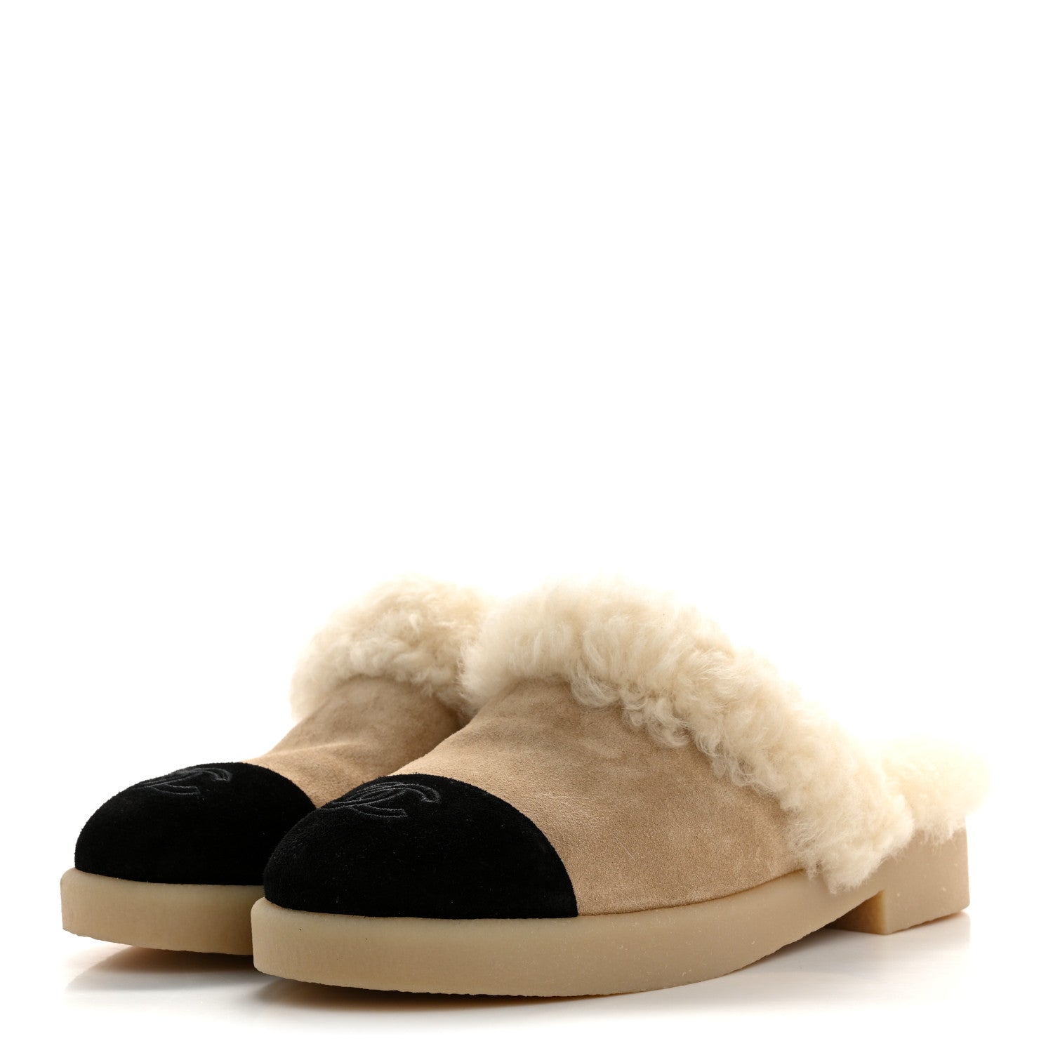 Chanel Suede Shearling CC Cap Toe Mules 38.5 Beige Black 1735938