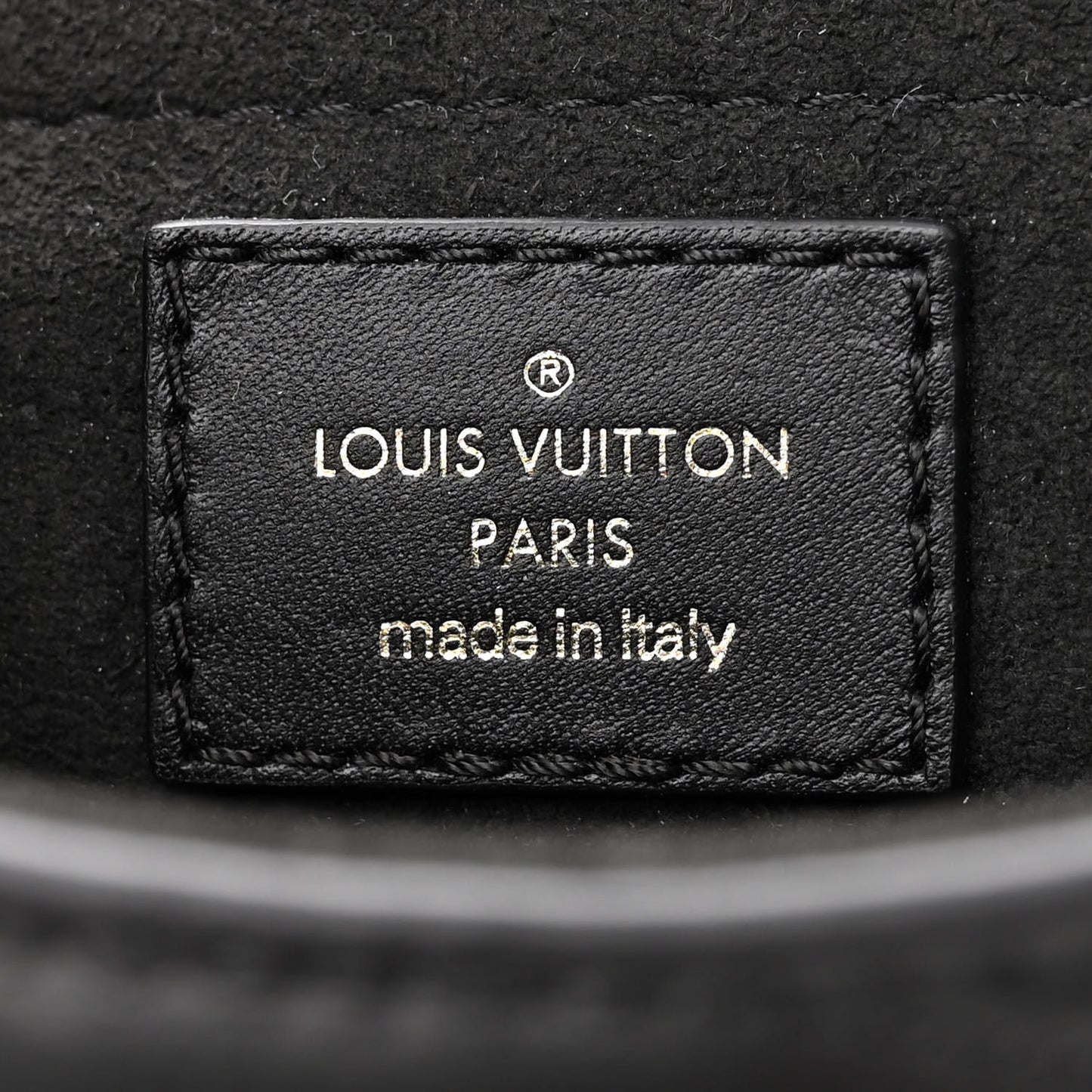 Calfskin New Wave Chain MM Black