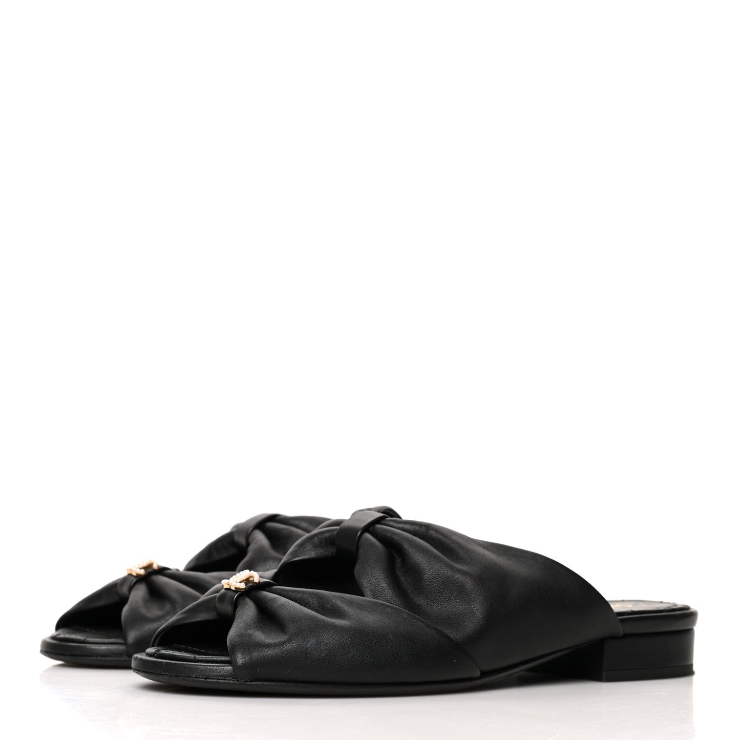 Lambskin Pearl Bow CC Flat Sandals 36 Black