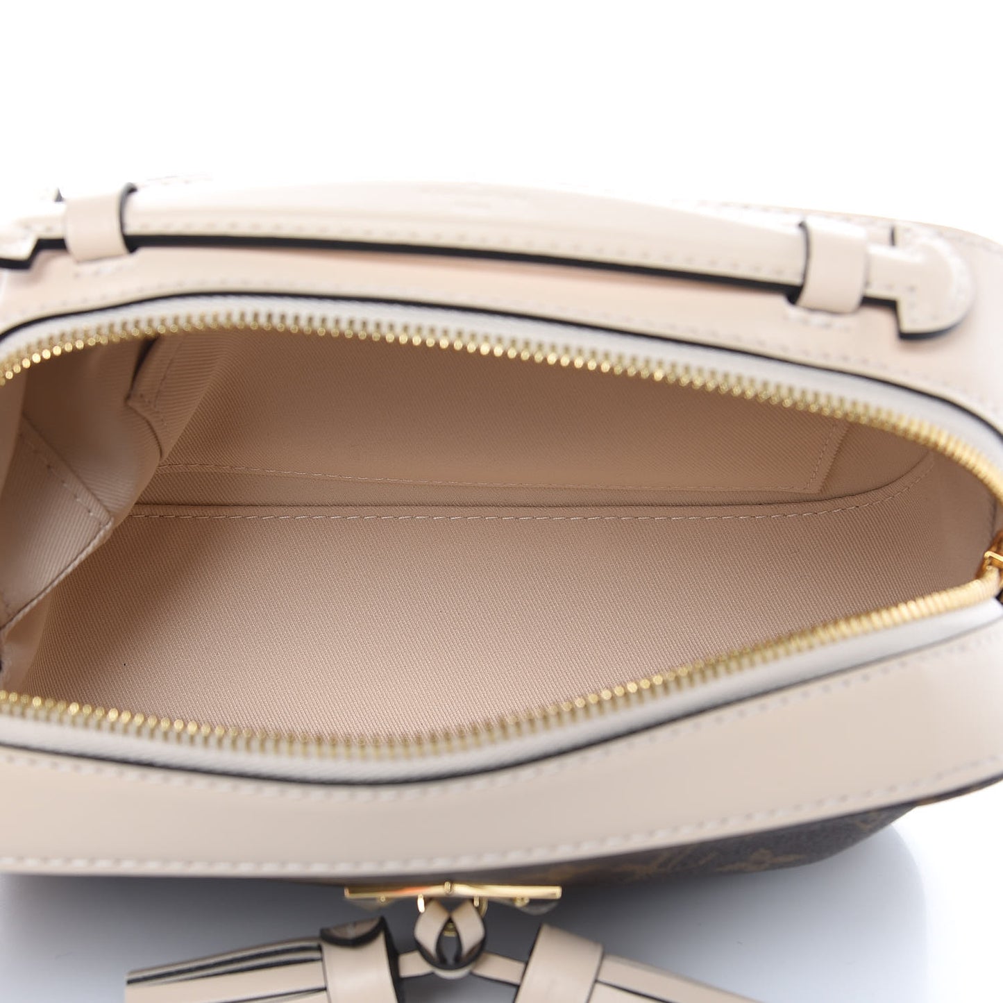 Monogram Saintonge Creme