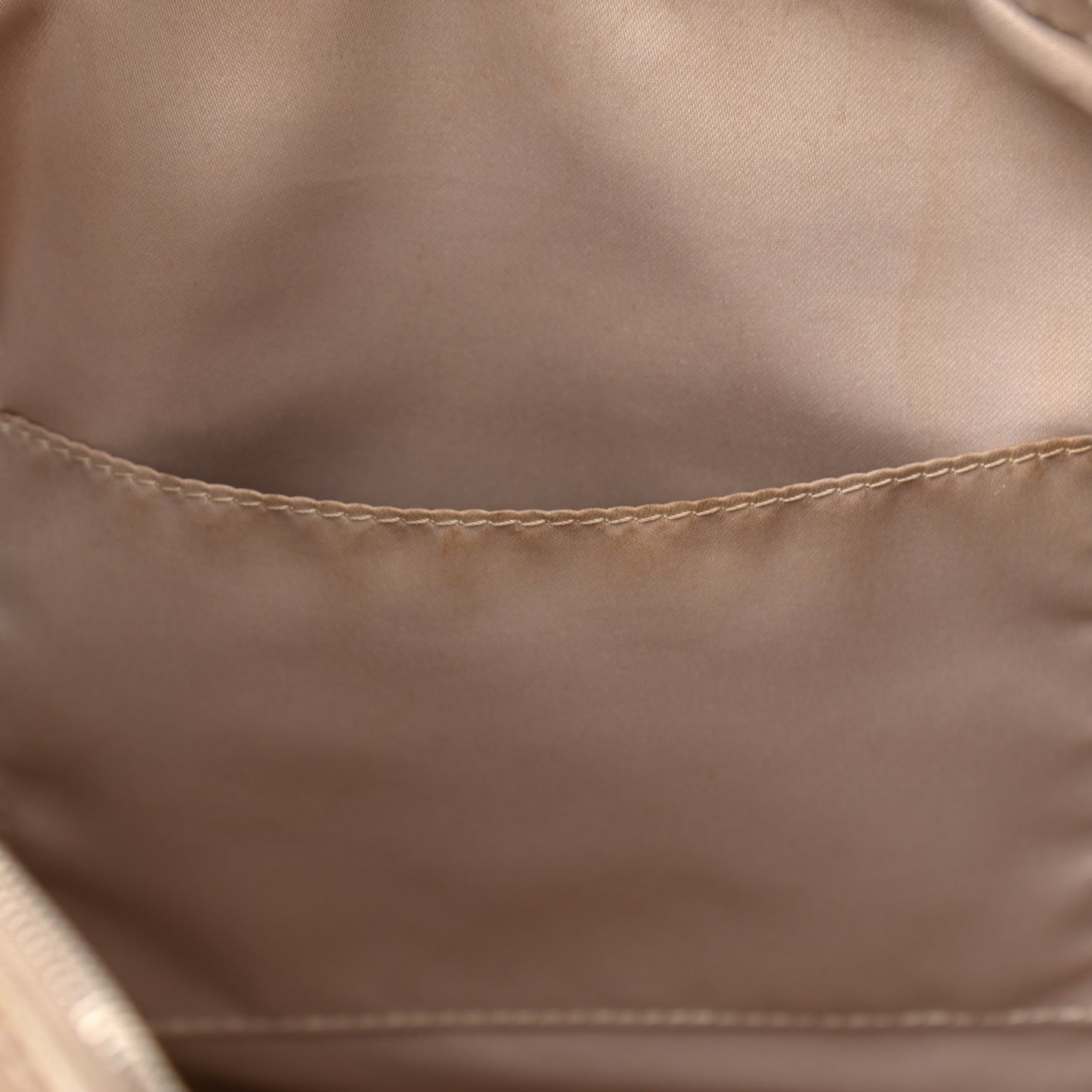 Caviar Quilted Large Paradoxal Camera Case Beige