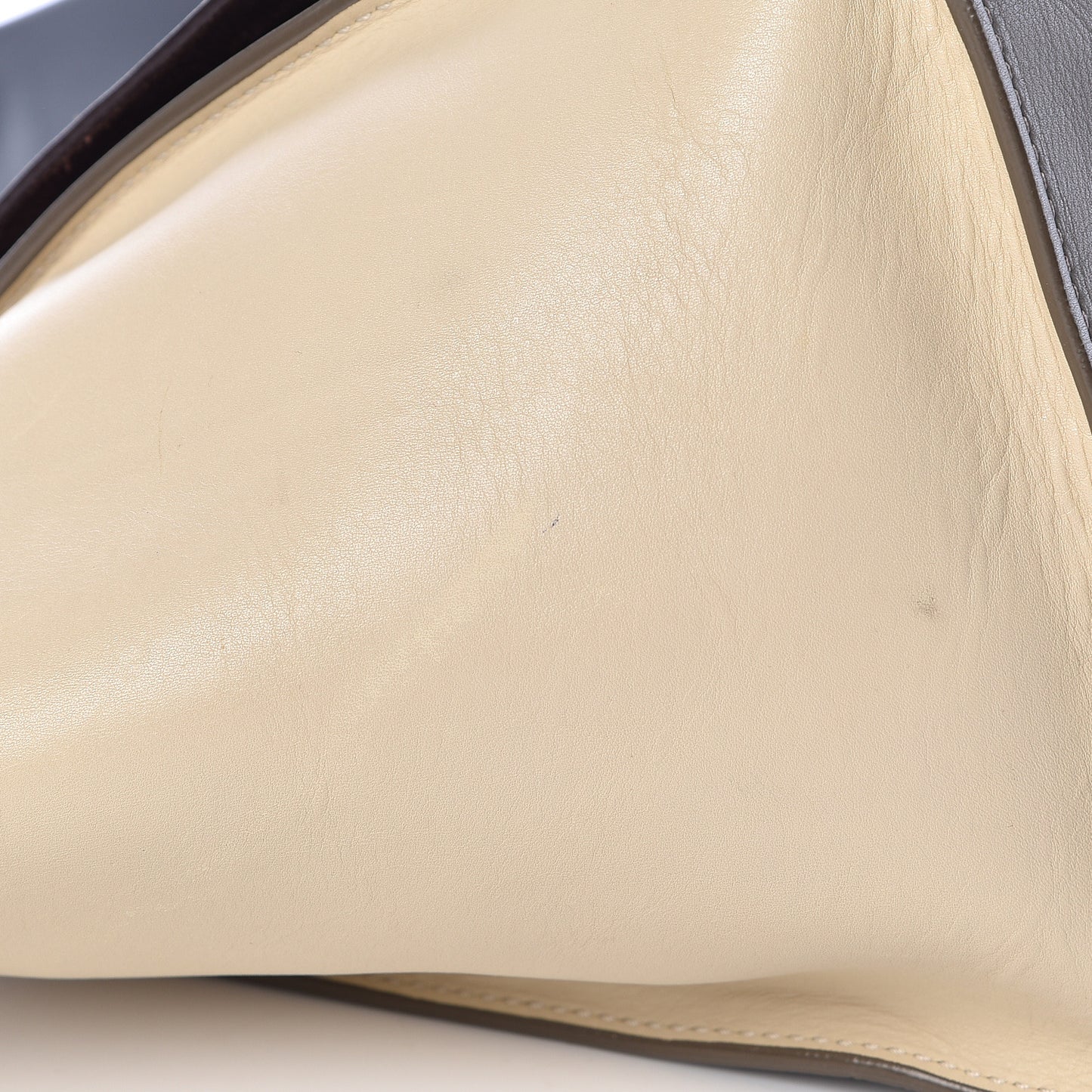 Smooth Calfskin Medium Tri-Color Trapeze