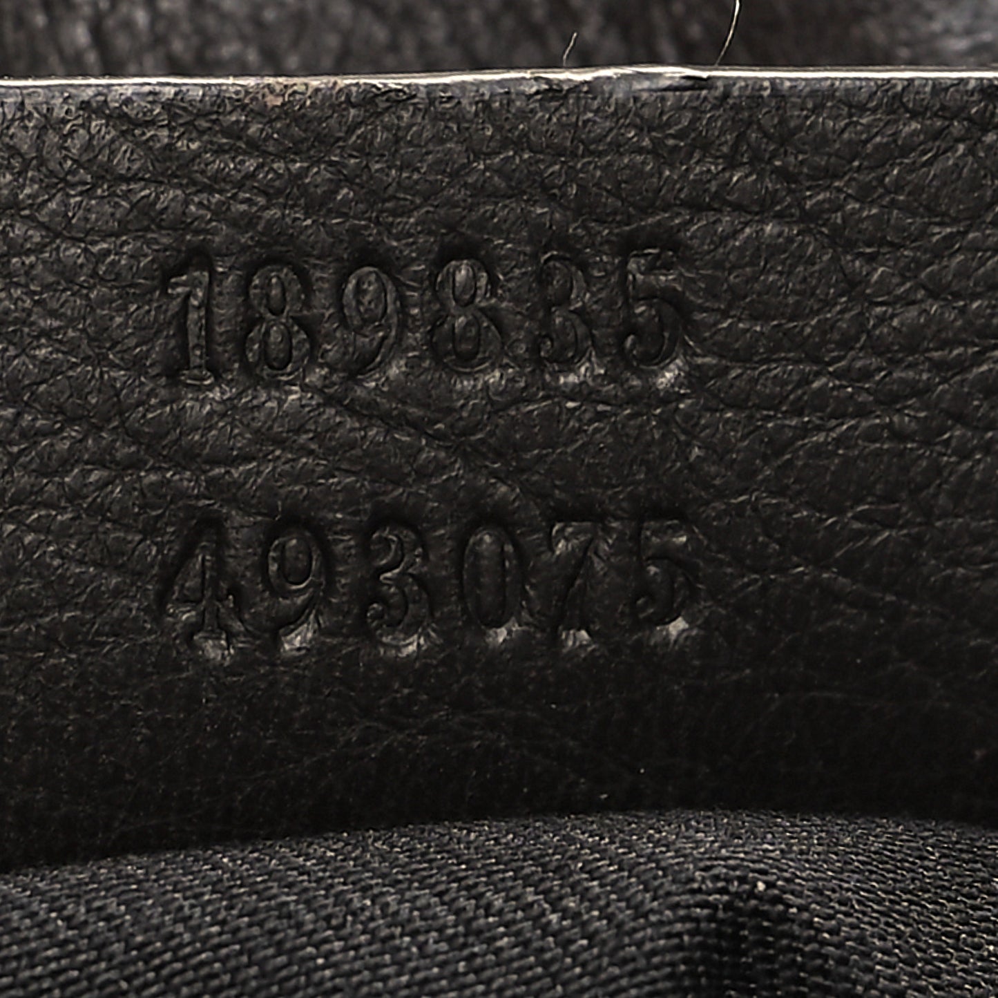 Calfskin Large D Gold Ring Shoulder Bag Chocolate