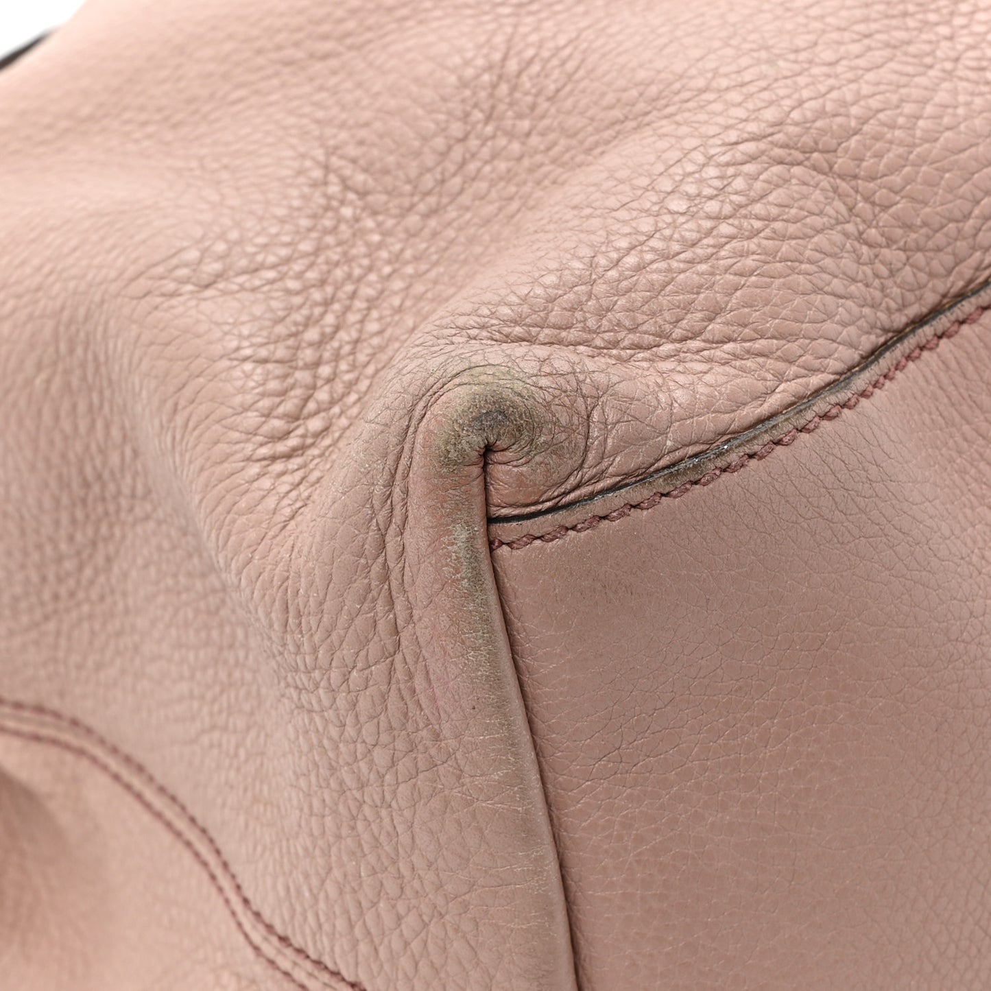 Pebbled Calfskin Medium Soho Chain Shoulder Bag Dark Cipria