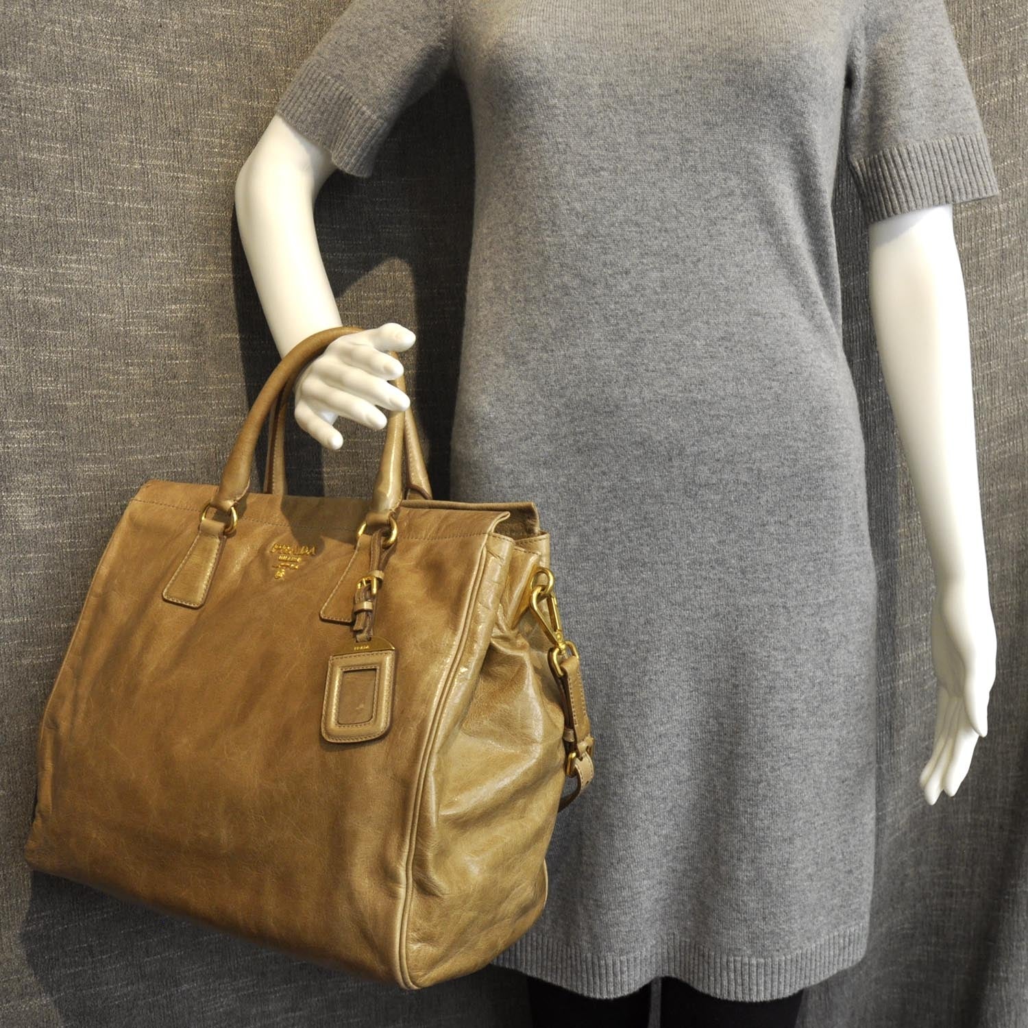 Prada Vitello Shine Tote 3 of 12