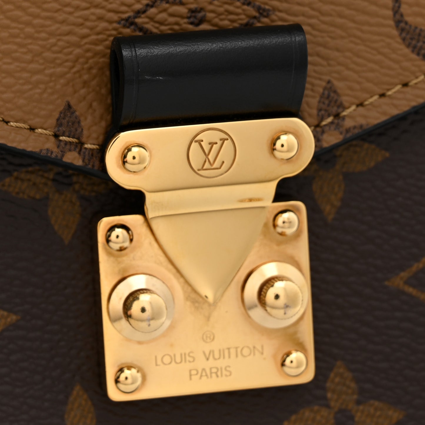 Reverse Monogram Pochette Metis
