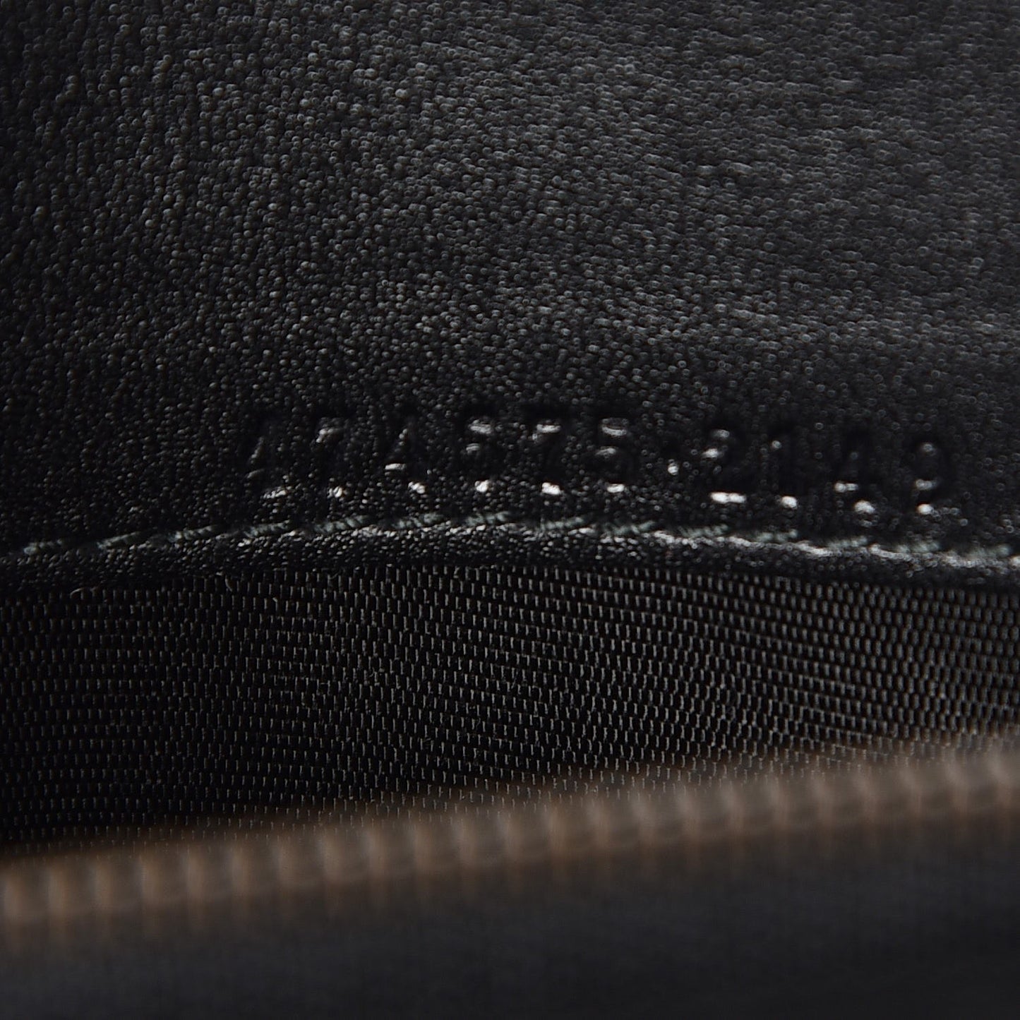 Calfskin Matelasse GG Marmont Chain Wallet Black