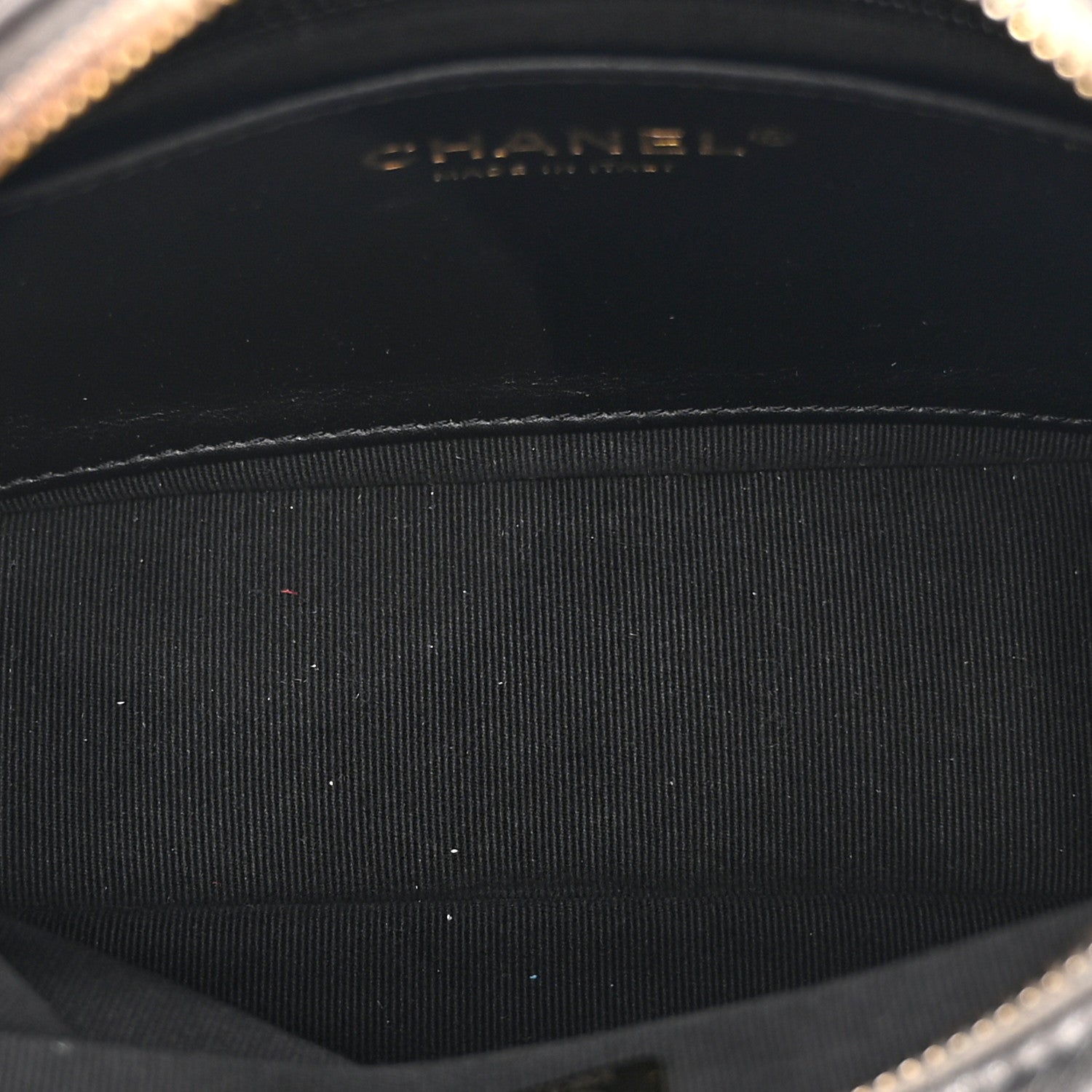 Chanel Metallic Calfskin Pearl Quilted CC Mini Camera Case Ruthenium 5 of 10