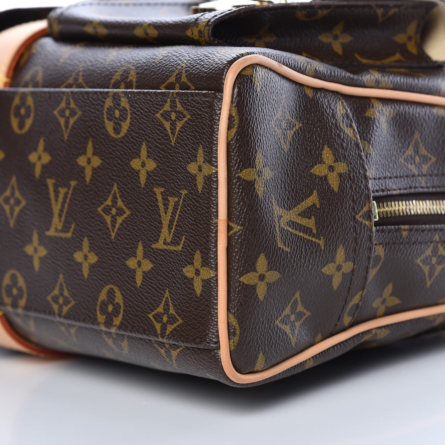 Louis Vuitton Monogram Manhattan GM 10 of 10
