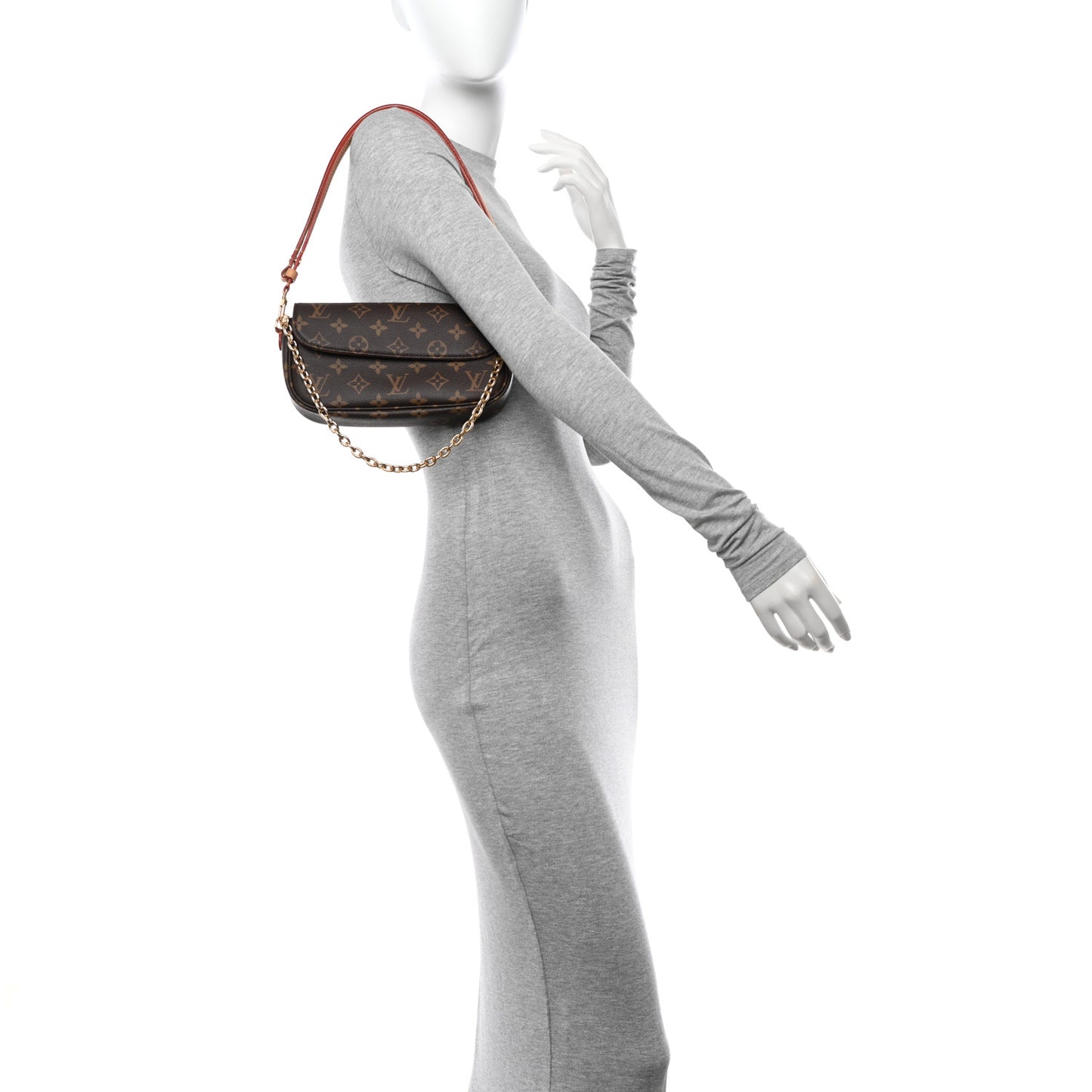 Monogram Ivy Wallet On Chain