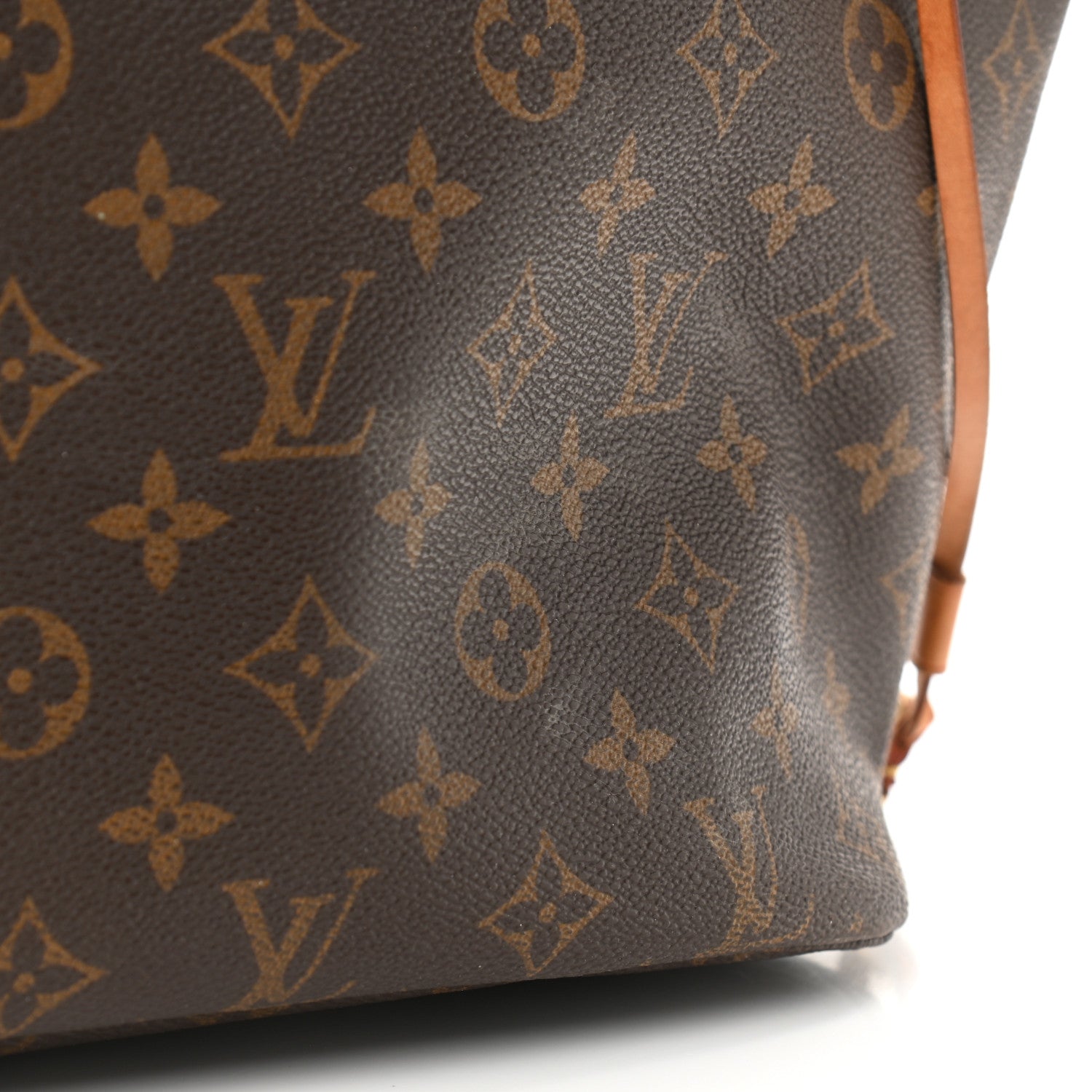 Louis Vuitton Monogram Neverfull MM 22 of 23