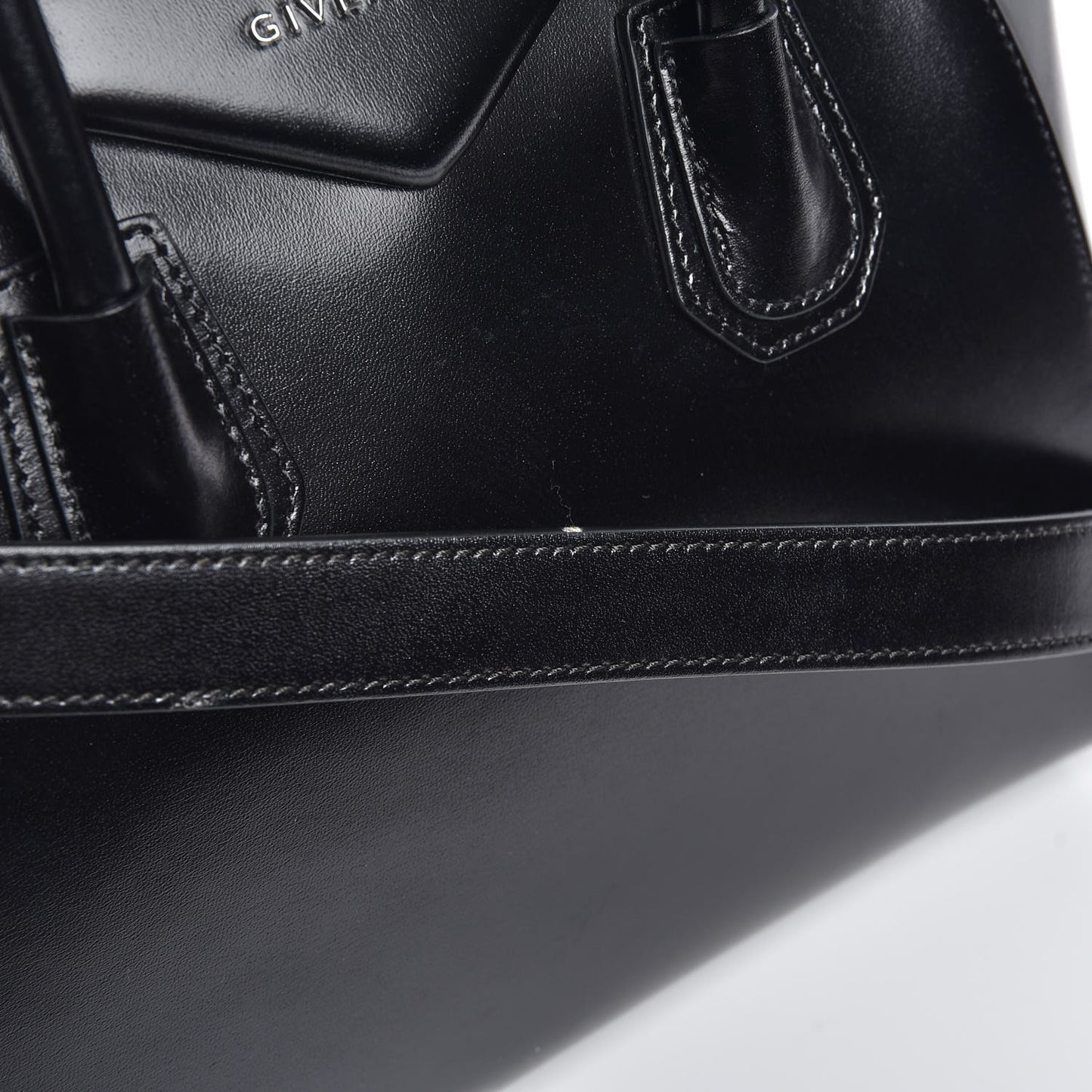 Shiny Lord Calfskin Small Antigona Black