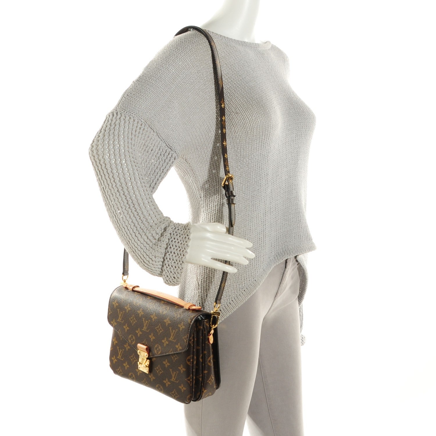 Louis Vuitton Monogram Pochette Metis 2 of 8
