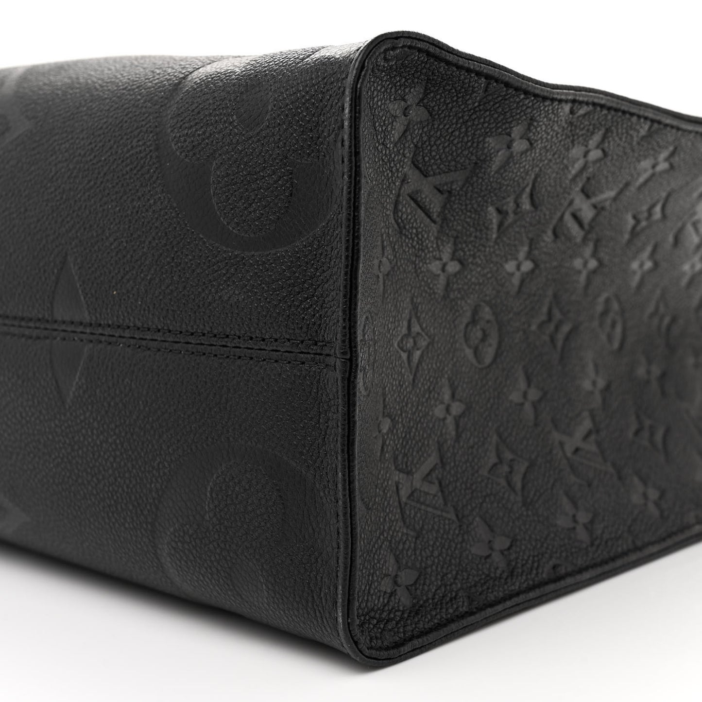 Empreinte Monogram Giant Onthego MM Black