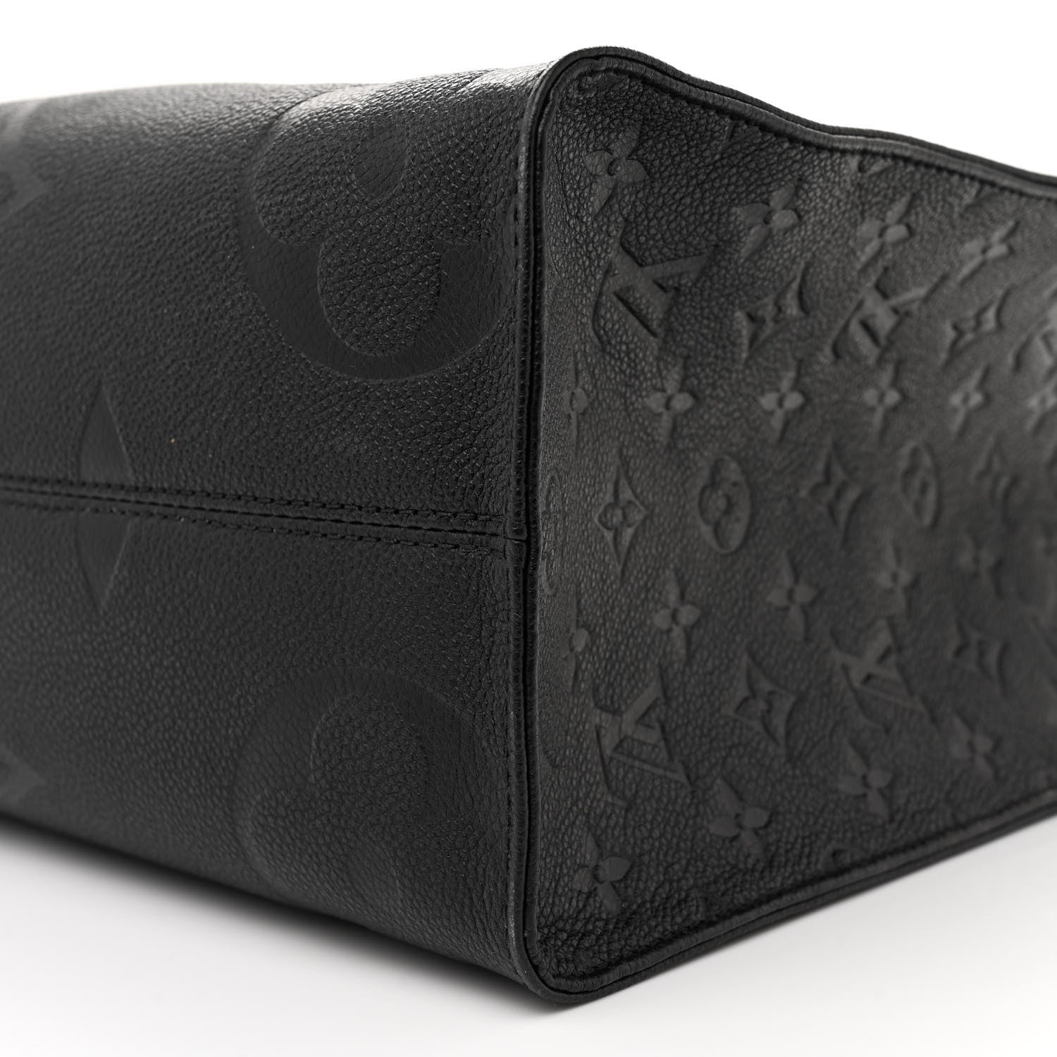 Louis Vuitton Empreinte Monogram Giant Onthego MM Black 9 of 10