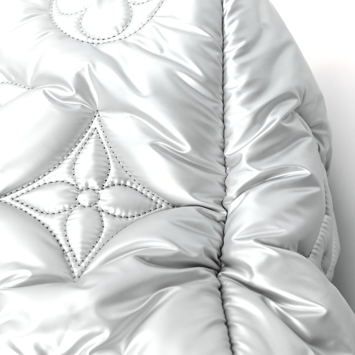 Louis Vuitton Econyl Monogram Pillow Giant Onthego GM Silver 10 of 10