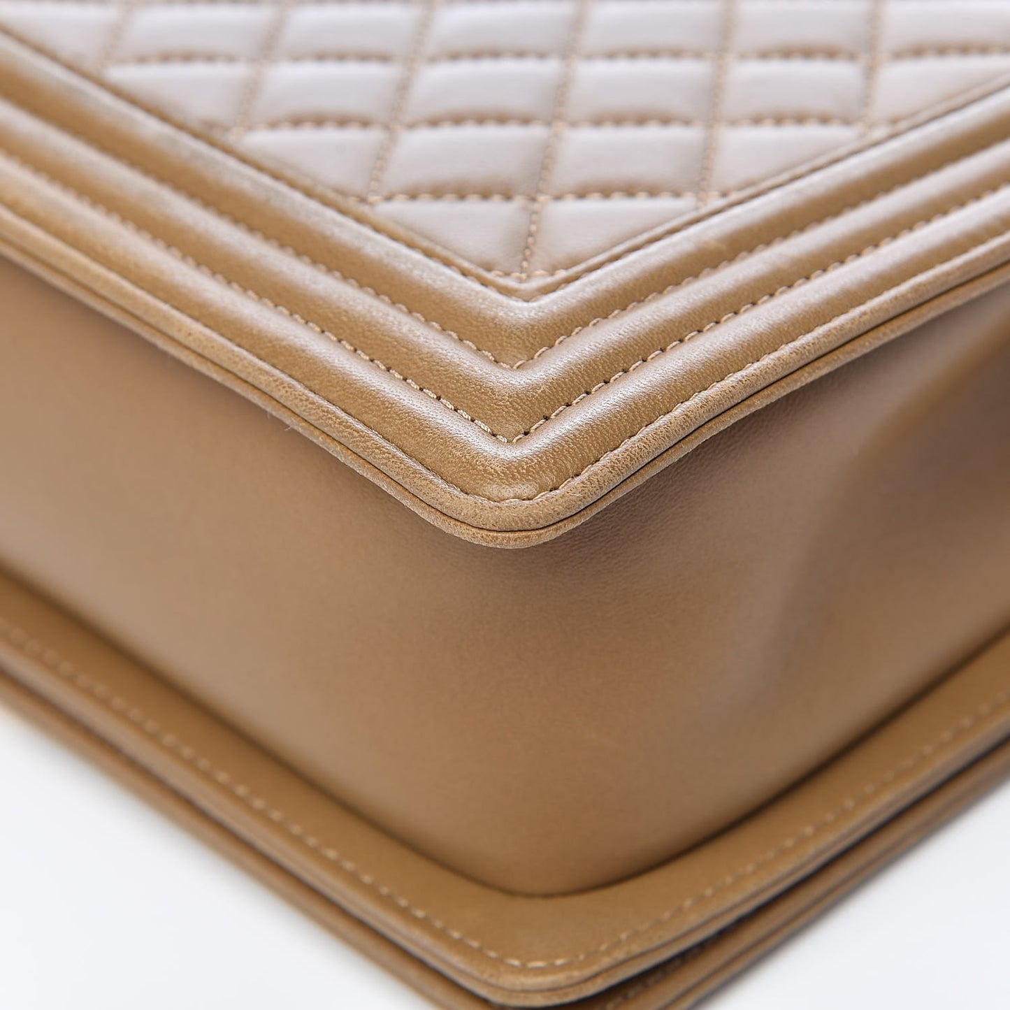 Lambskin Quilted New Medium Boy Flap Beige