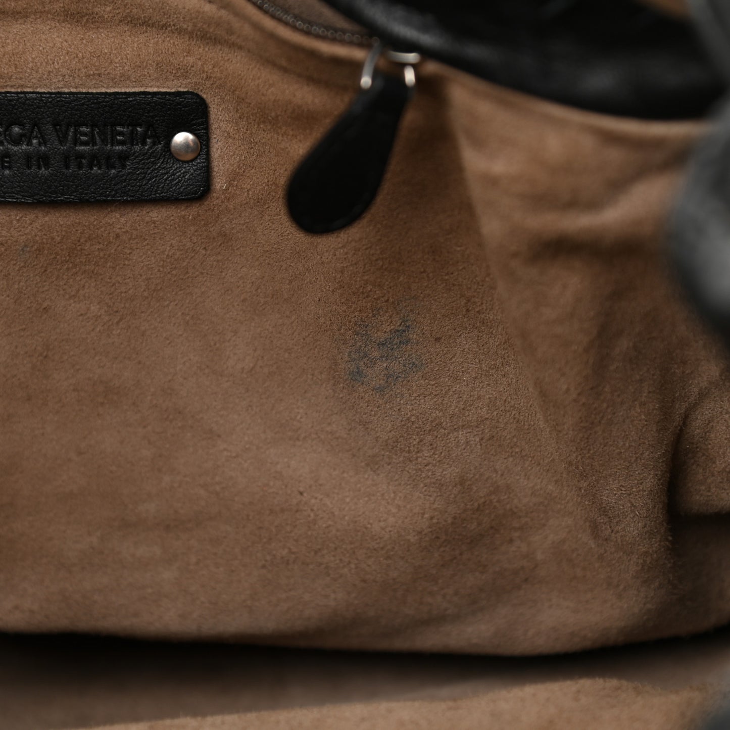 Nappa Intrecciato Medium Garda Bag Black