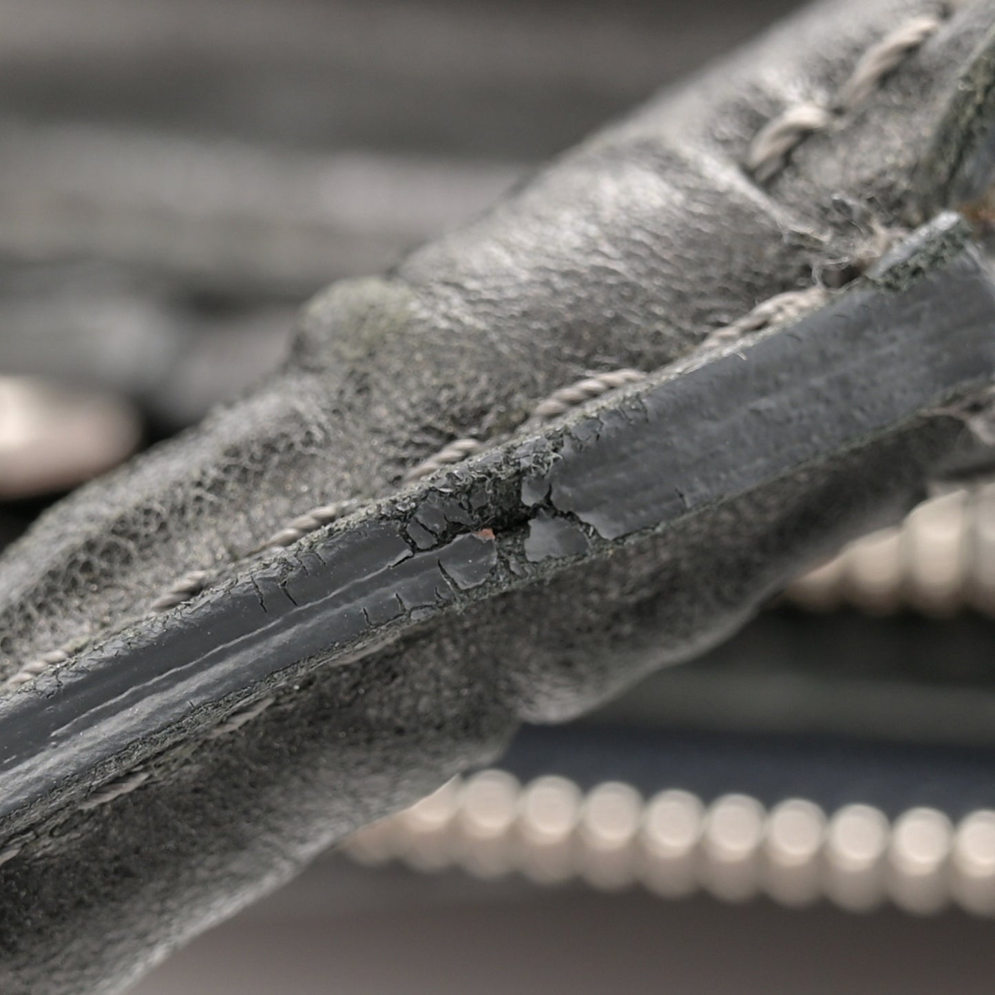 Calfskin Medium Paddington Capsule Satchel Bleu