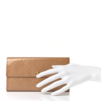 Louis Vuitton Vernis Sarah Wallet Noisette 2 of 13