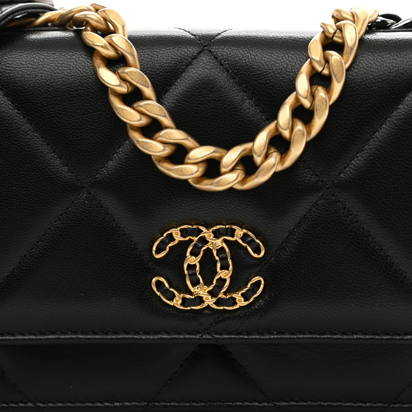 Goatskin Quilted Chanel 19 Wallet On Chain WOC Black