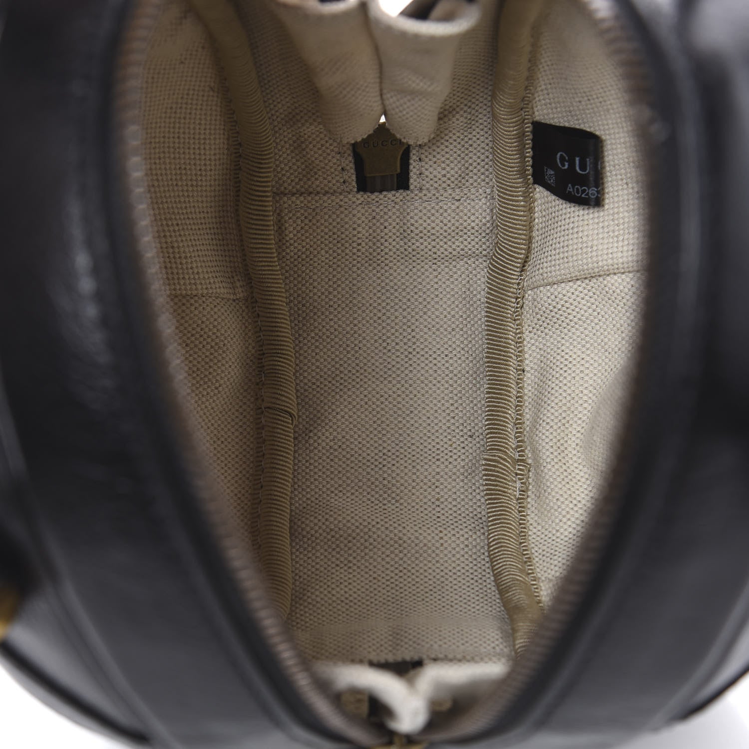 Gucci Piuma Lux Energy Mini Tifosa Basketball Shaped Shoulder Bag Black 4 of 9