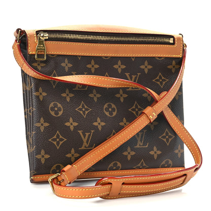 Louis Vuitton Monogram Saumur Messenger PM 2 of 10